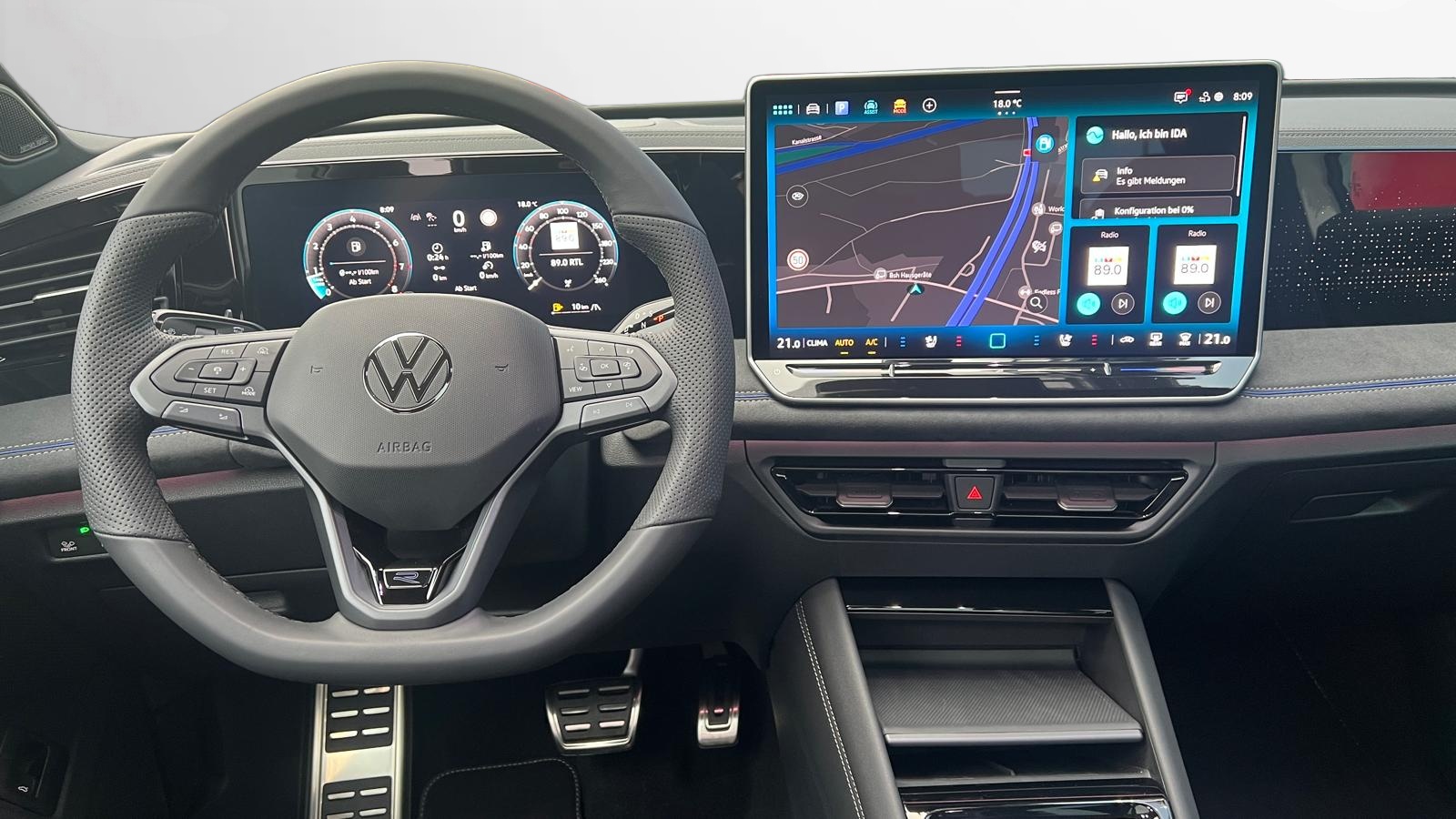 VW Tiguan R-Line 2.0TSI 204PS 4Motion DSG-image-6