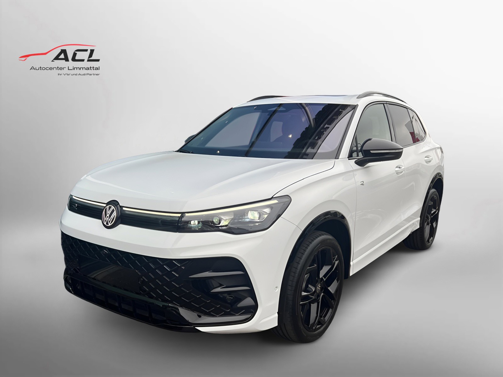 VW Tiguan R-Line 2.0TSI 204PS 4Motion DSG-image-0
