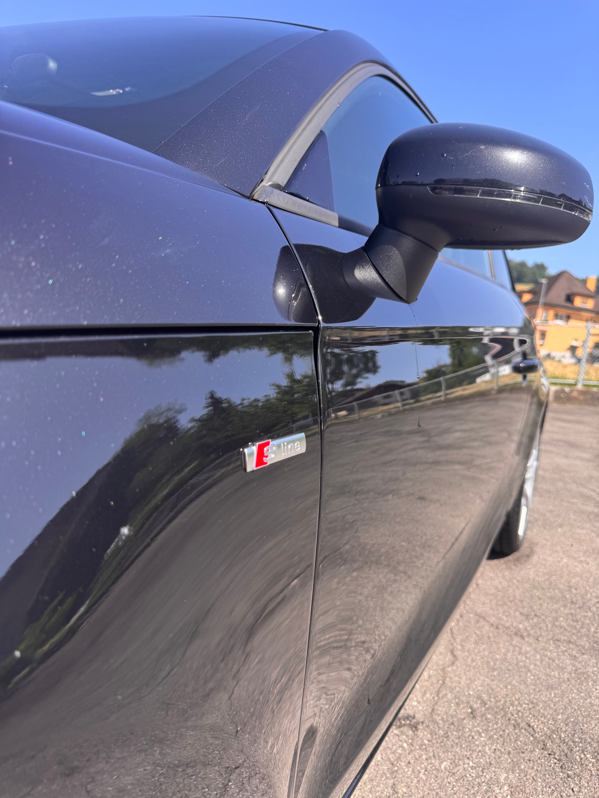 AUDI A1 1.4 TFSI Attraction-image-3