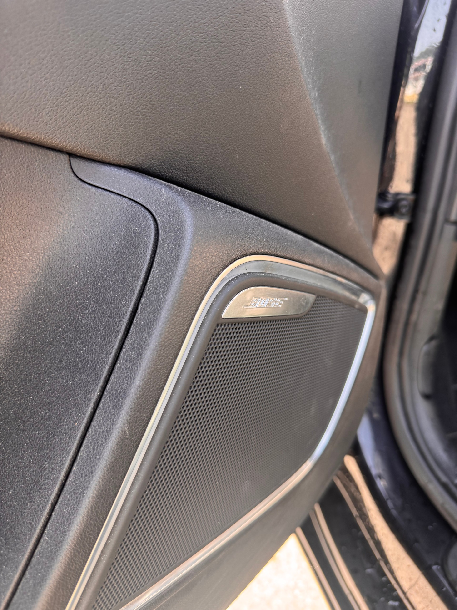 AUDI A1 1.4 TFSI Attraction-image-9