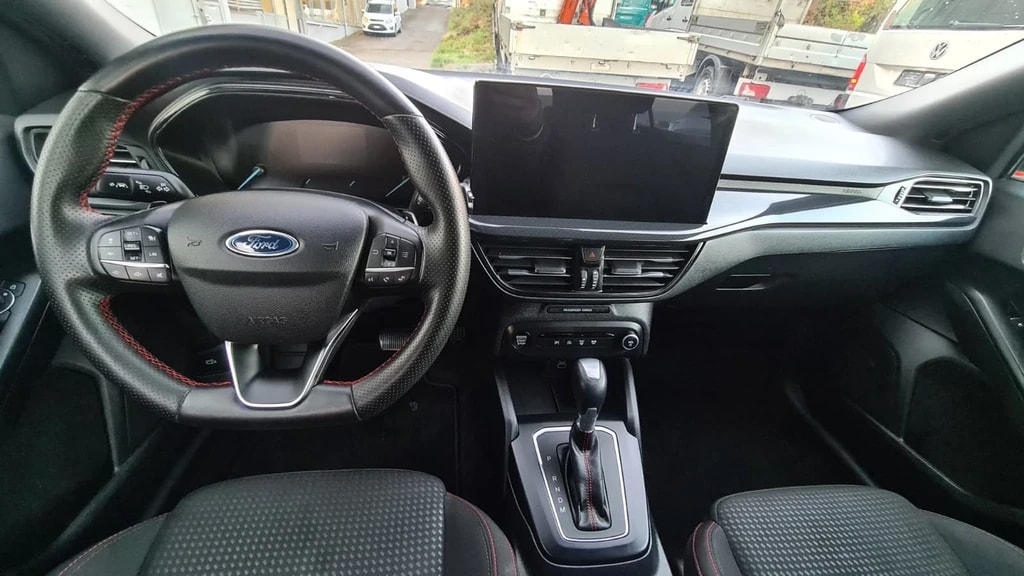 FORD Focus 1.0 MHEV ST-Line Vignale Automat ** Gr-Navi ** RF-Kamera ** Abstandsregelsystem ** Sitzheizung ** Neues Modell 2023 **-image-9