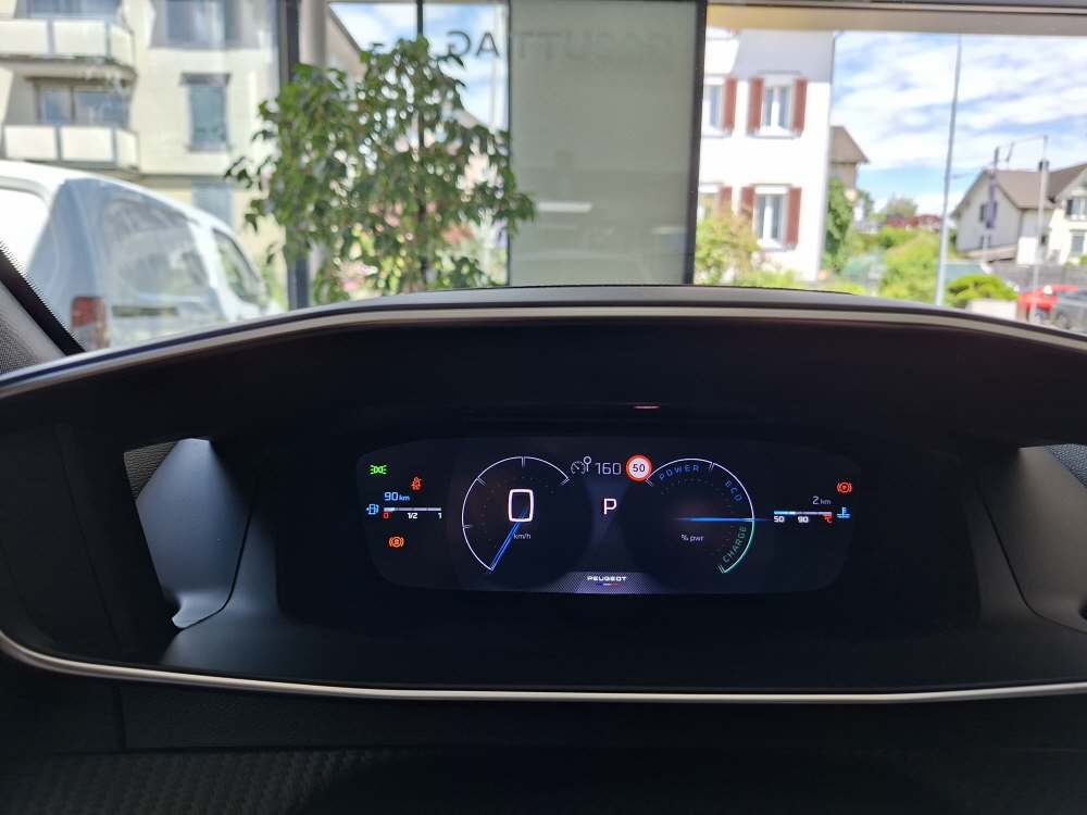 PEUGEOT 208 1.2 Hybrid 145 GT-image-21