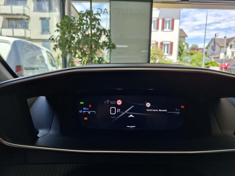 PEUGEOT 208 1.2 Hybrid 145 GT-image-23
