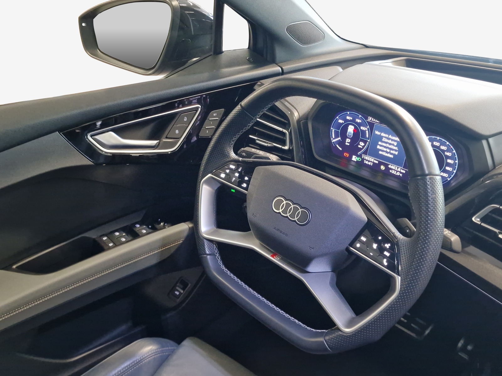 AUDI Q4 e-tron 50 quattro-image-15