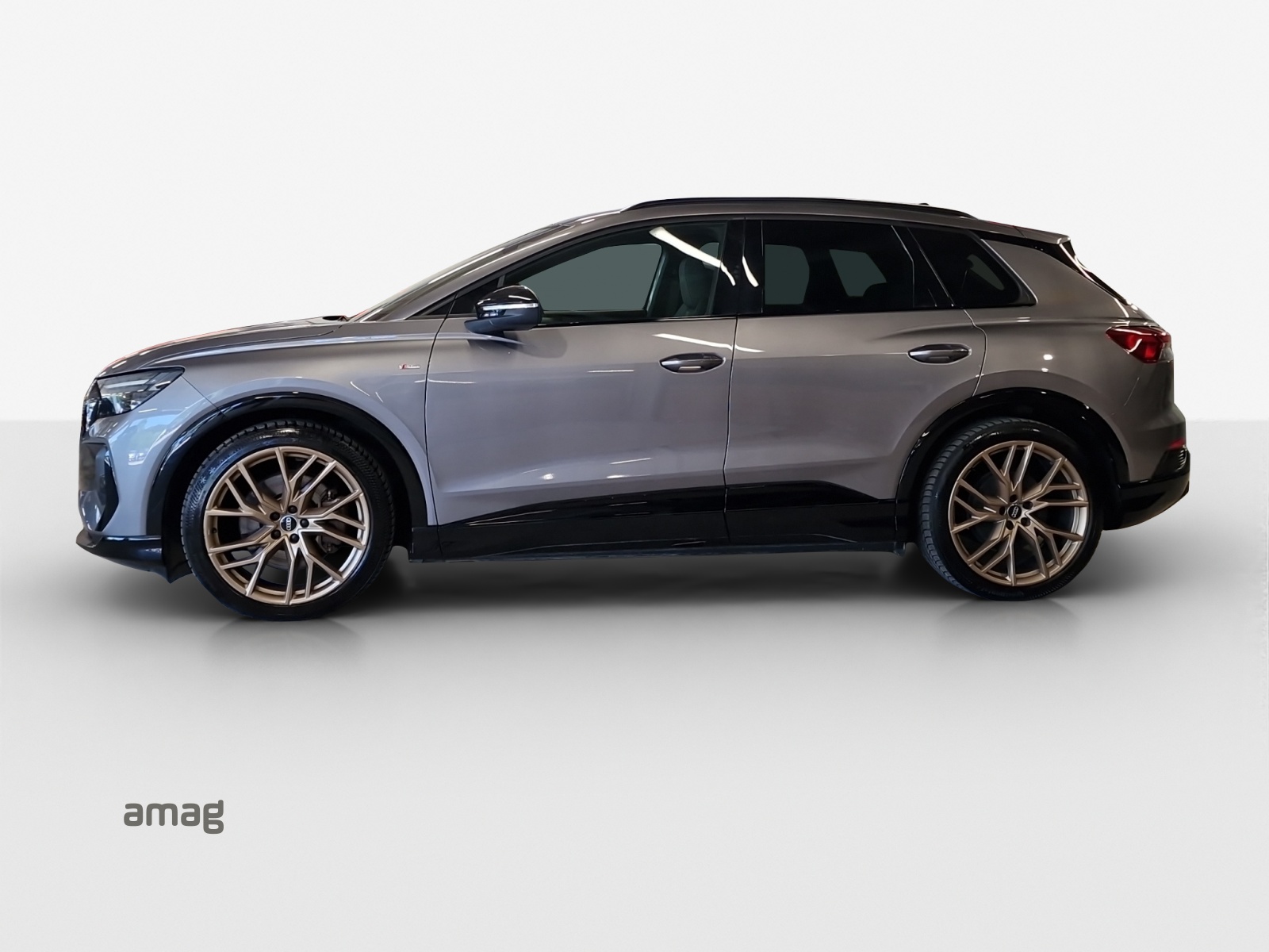 AUDI Q4 e-tron 50 quattro-image-1