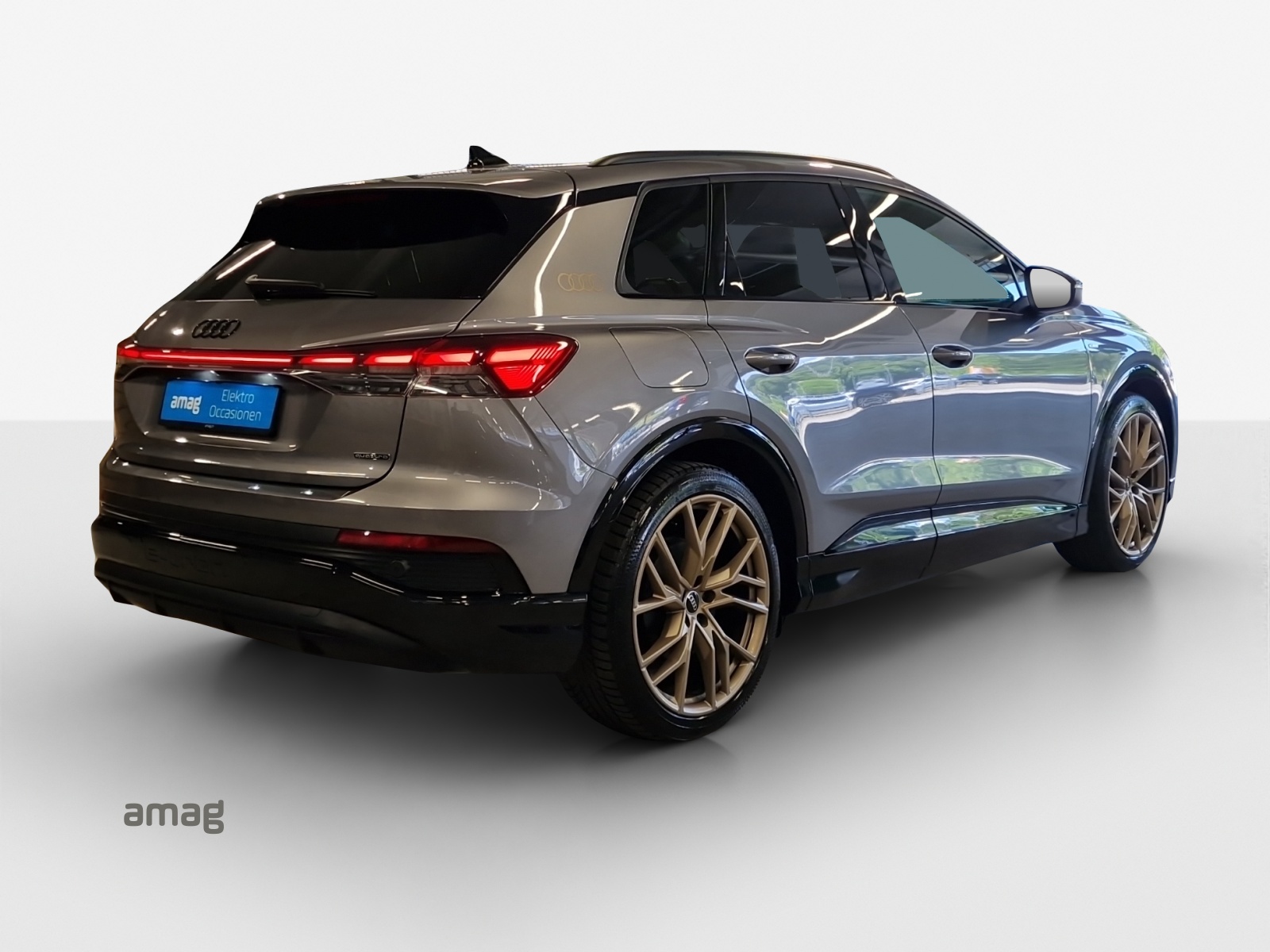 AUDI Q4 e-tron 50 quattro-image-5