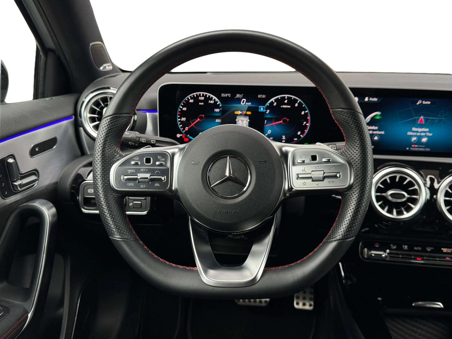 MERCEDES-BENZ A 250 4Matic AMG Line 4Matic 7G-DCT-image-12