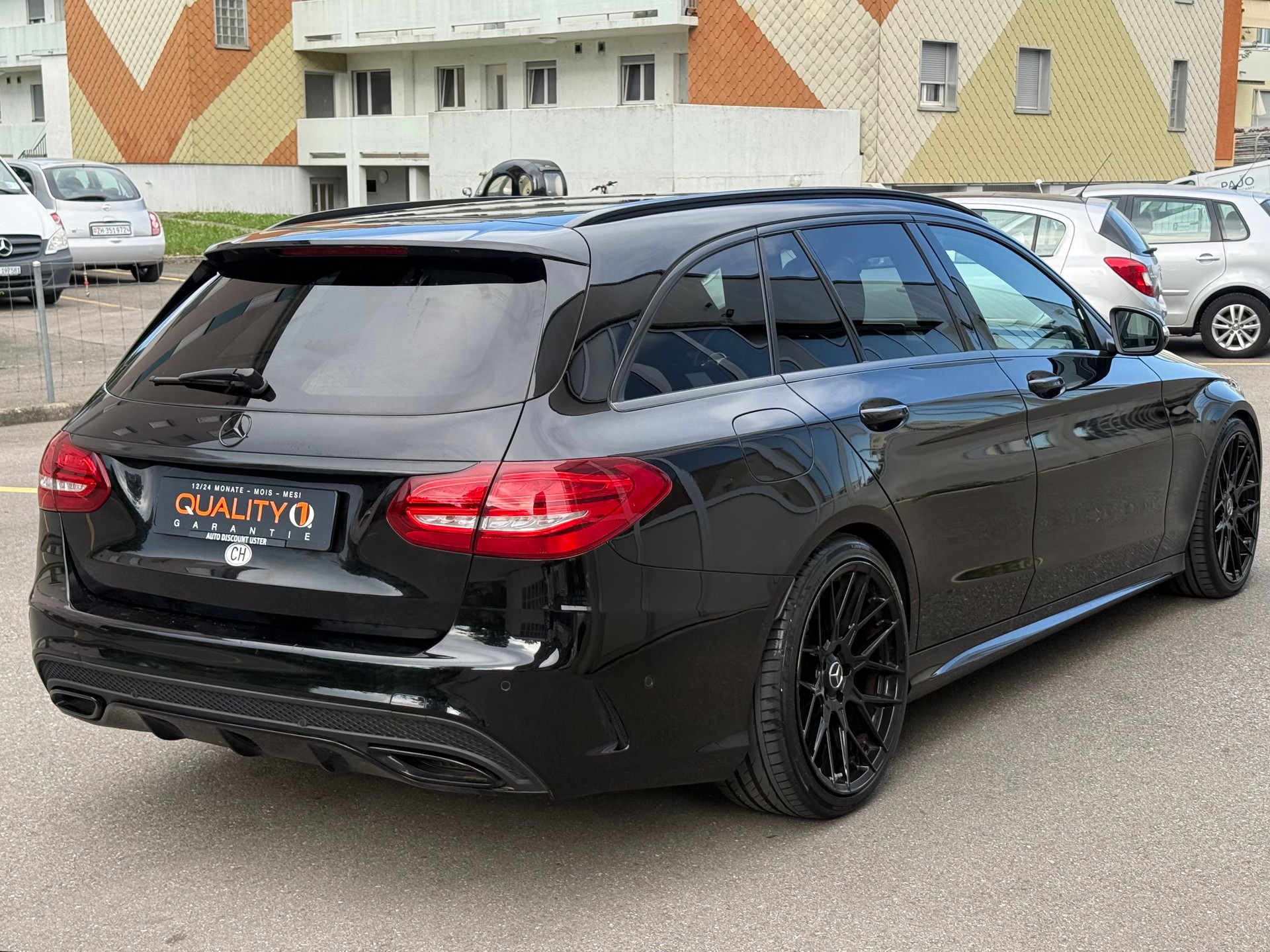 MERCEDES-BENZ C 250 BlueTEC AMG Line 4Matic 7G-Tronic-image-5