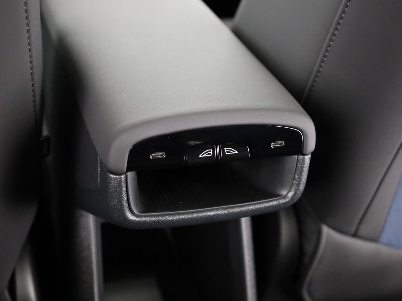VOLVO EX30 CC P8 Ultra AWD-image-18