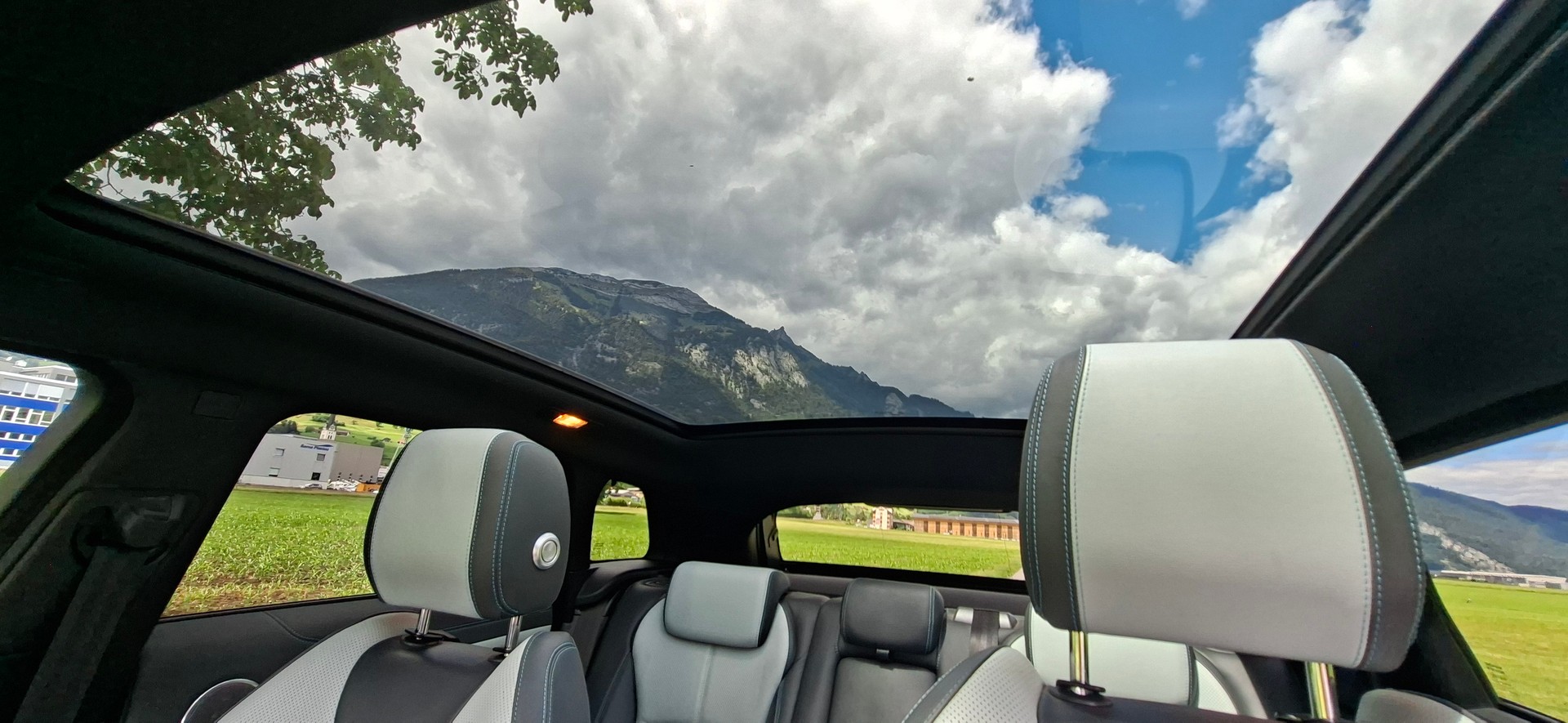 LAND ROVER Range Rover Evoque 2.0 TD4 SE Dynamic-image-7