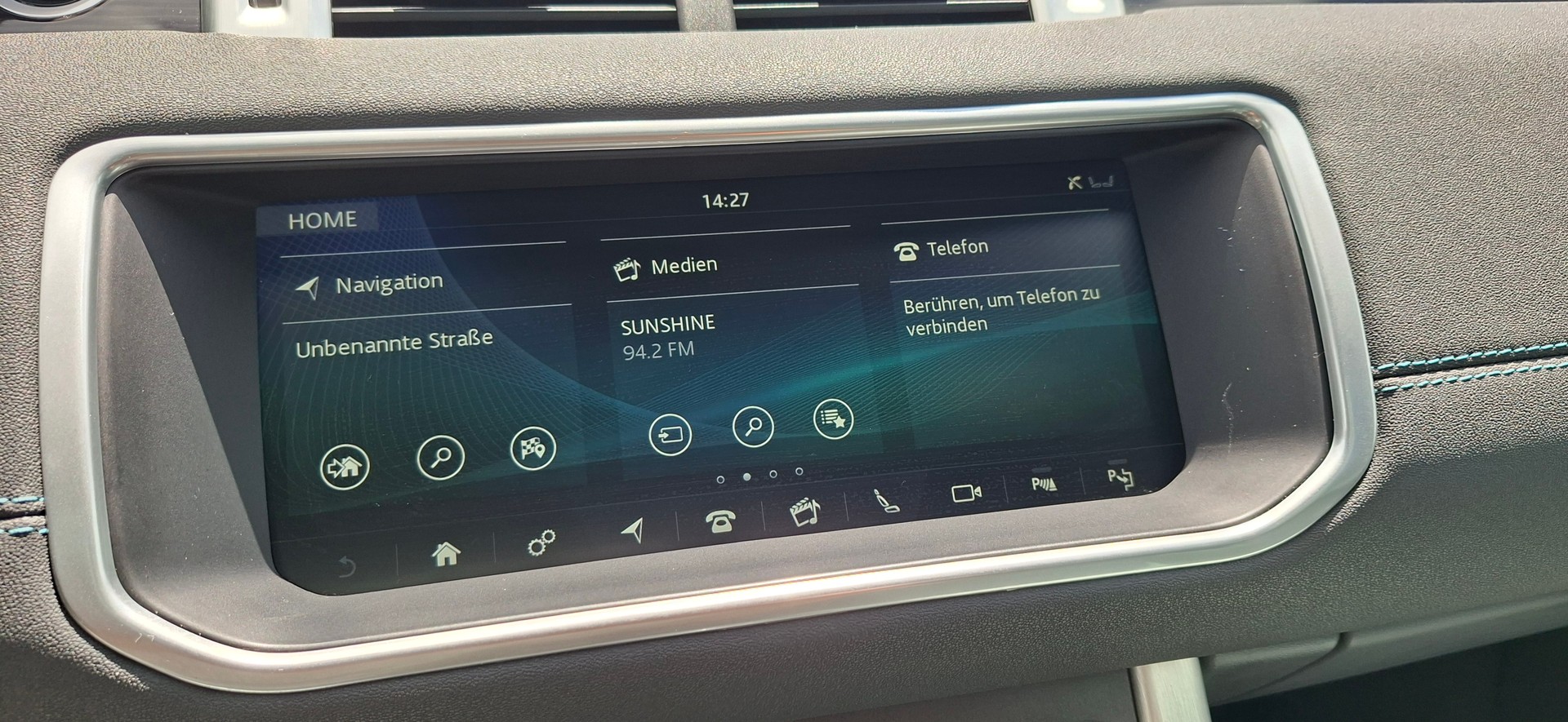 LAND ROVER Range Rover Evoque 2.0 TD4 SE Dynamic-image-8