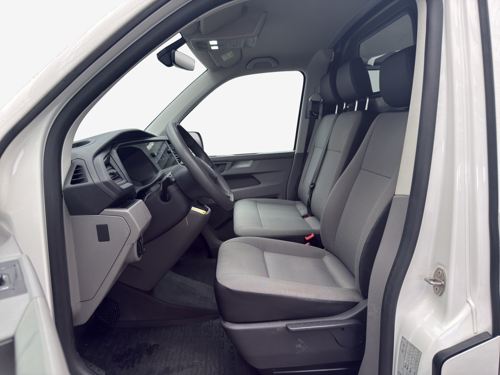 VW T6.1 2.0 TDI DSG-image-7