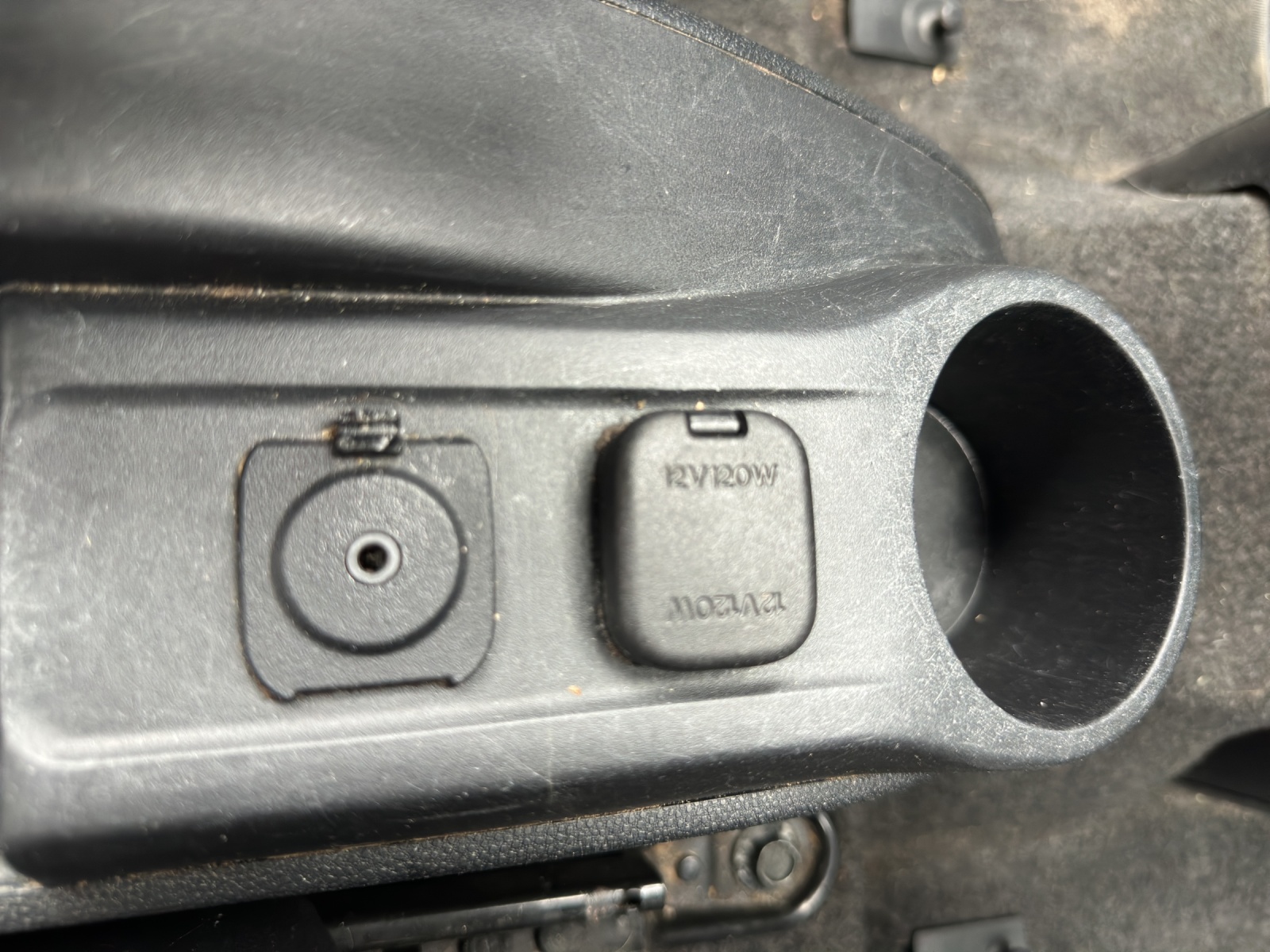 MAZDA 2 1.5i 16V Sport-image-17