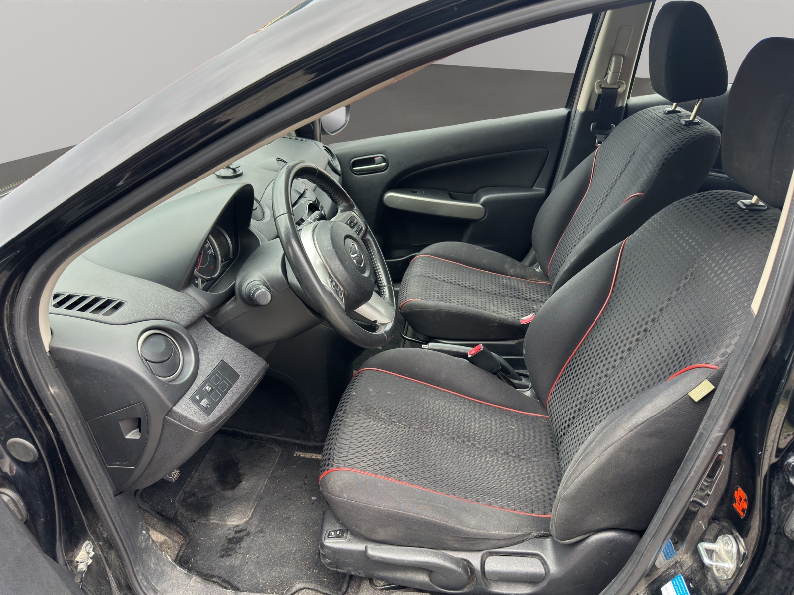 MAZDA 2 1.5i 16V Sport-image-8