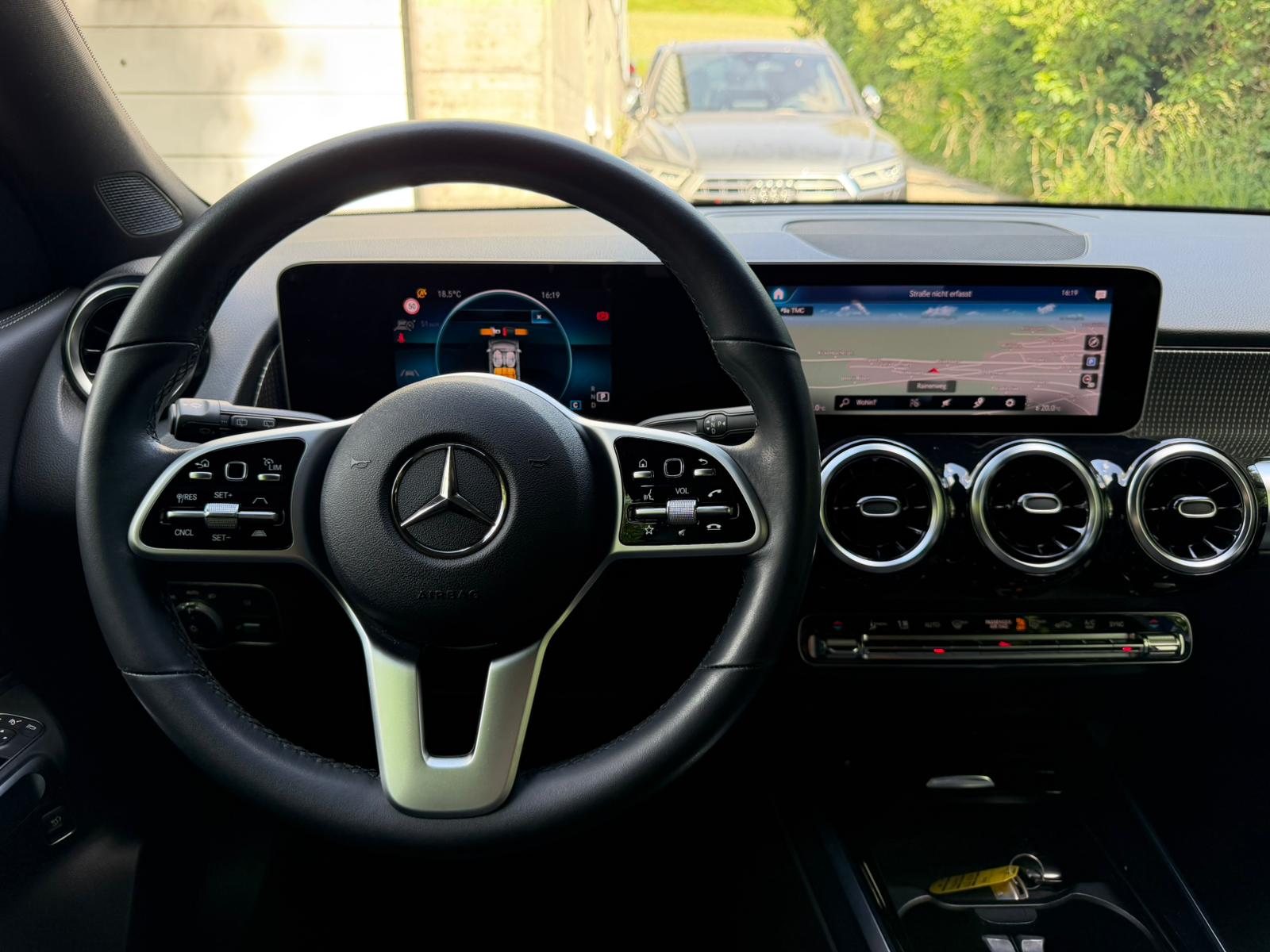 MERCEDES-BENZ GLB 220 d 4Matic Progressive 8G-Tronic-image-18