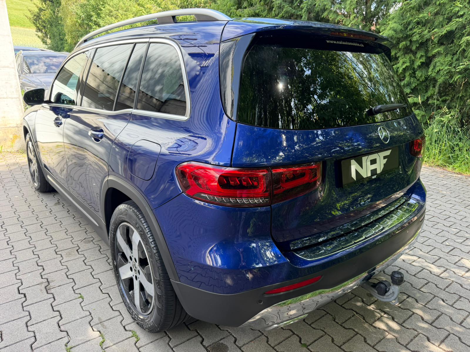 MERCEDES-BENZ GLB 220 d 4Matic Progressive 8G-Tronic-image-2