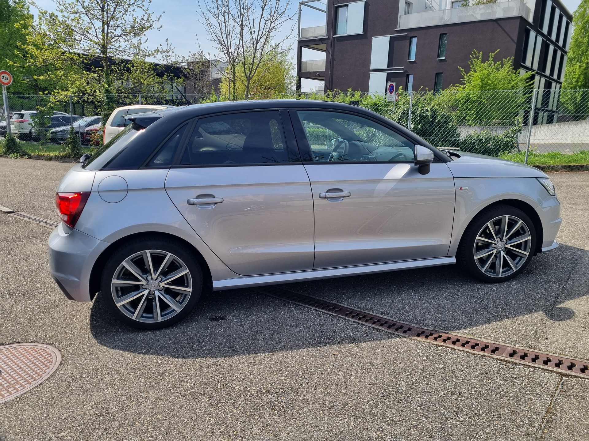 AUDI 1.4 TFSI COD Sport S-Tronic-image-2