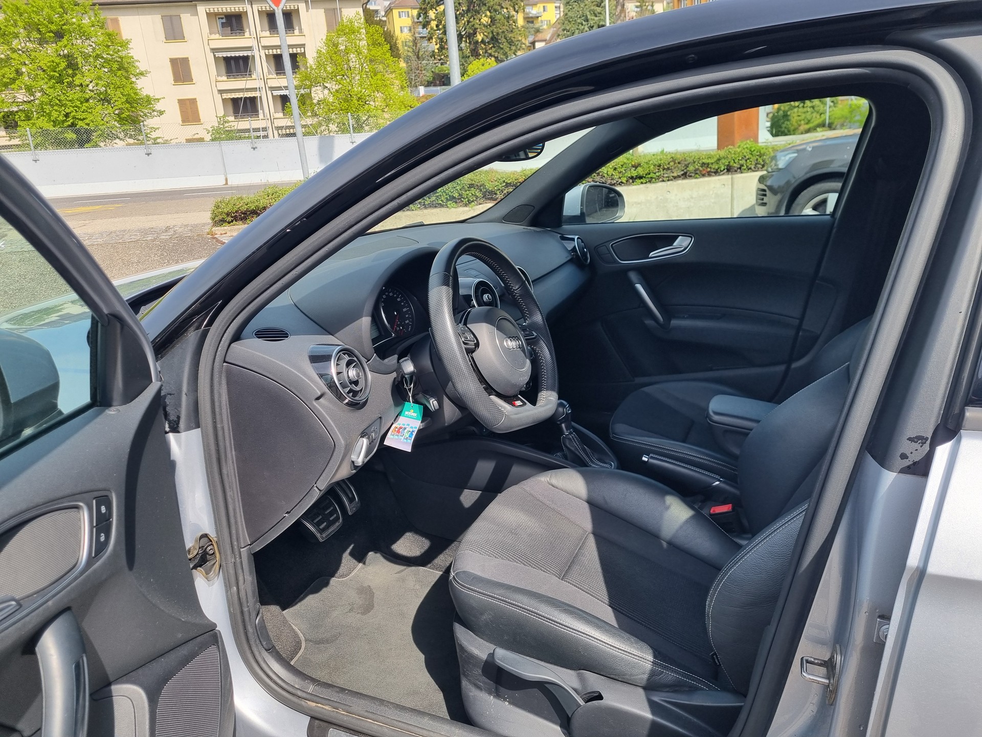 AUDI 1.4 TFSI COD Sport S-Tronic-image-4