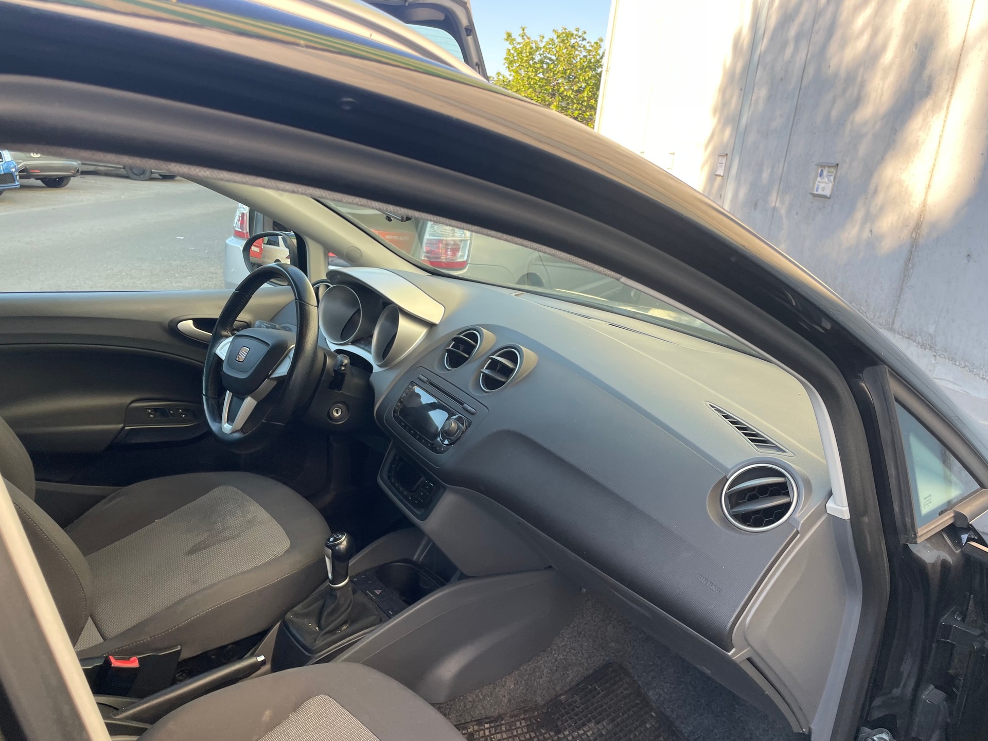 SEAT Ibiza ST 1.4 Style-image-6