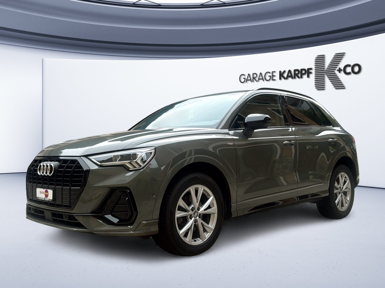 AUDI Q3 35 TDI S line quattro S-tronic-image-0