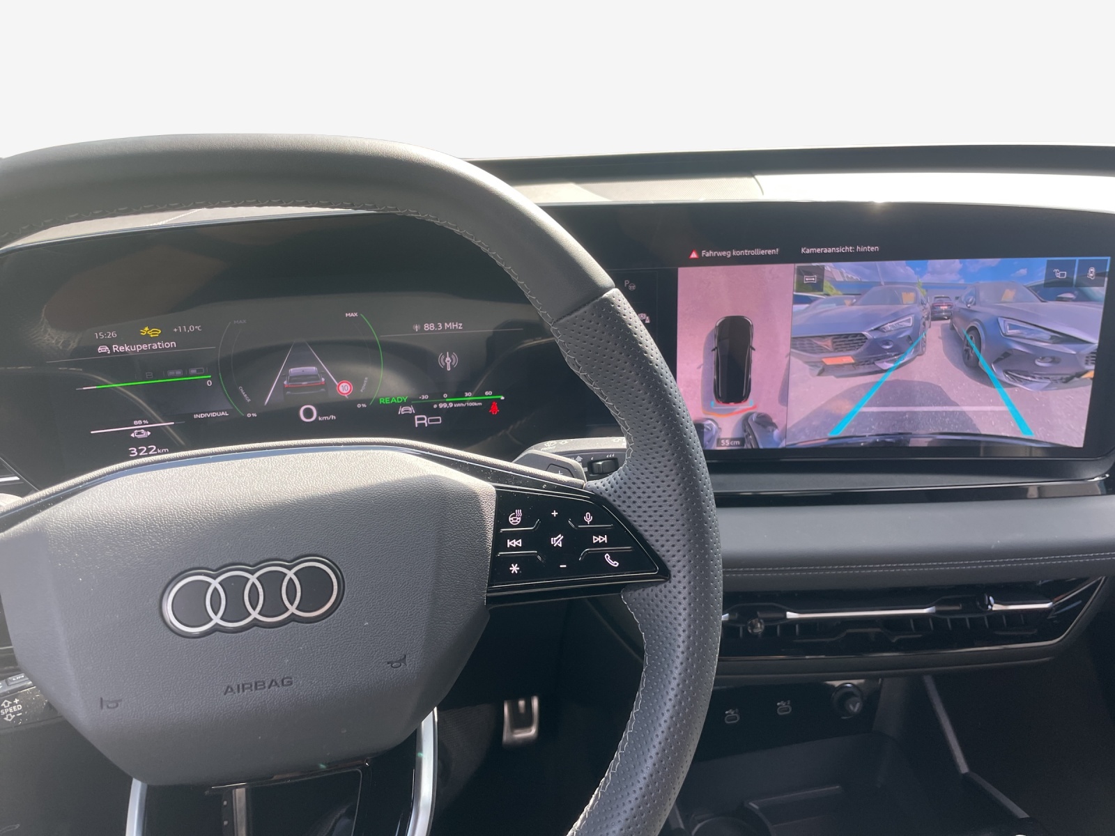 AUDI Q6 e-tron quattro-image-9
