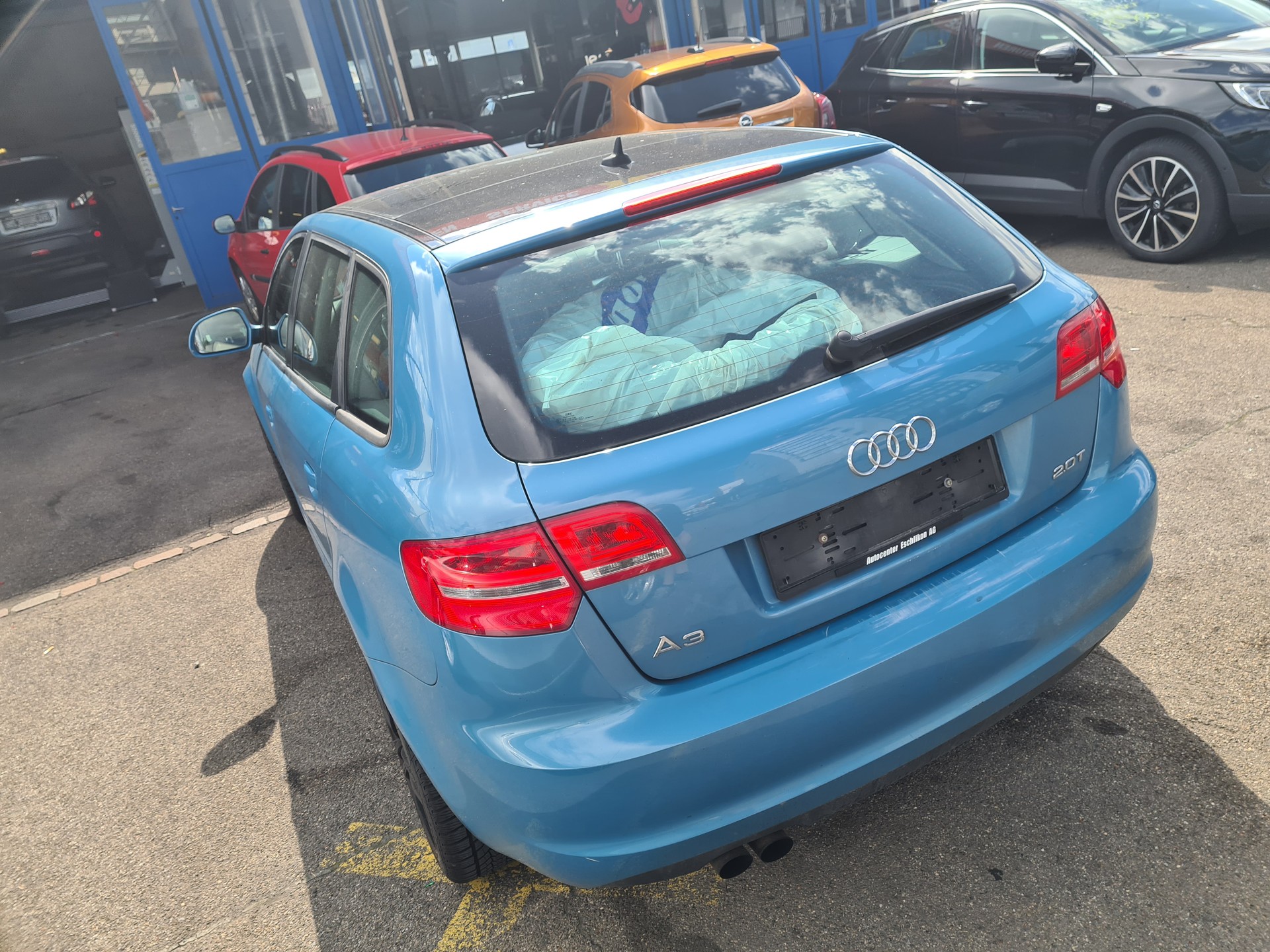 AUDI A3 Sportback 2.0 Turbo FSI Ambiente-image-2