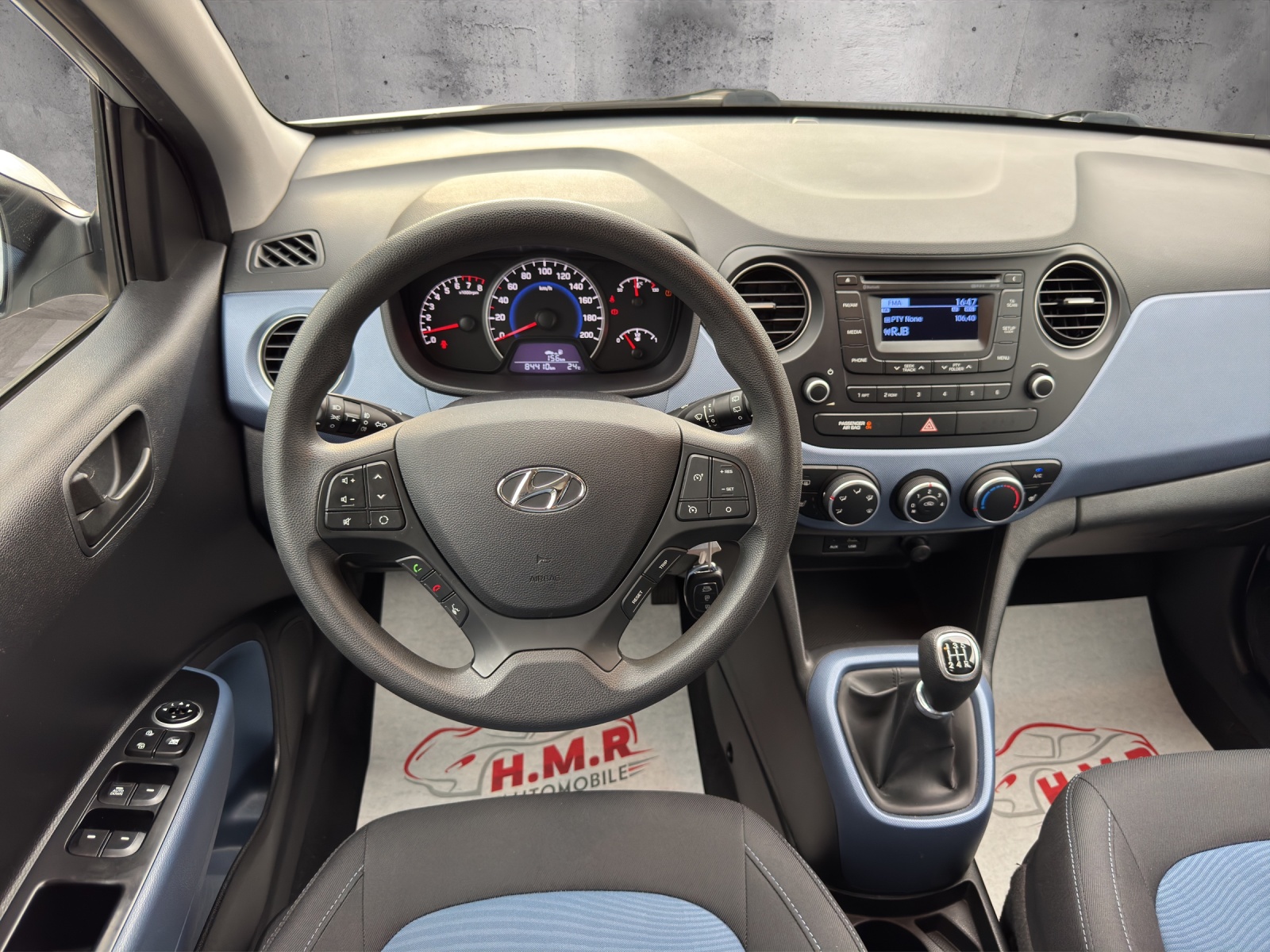 HYUNDAI i10 1.0 Amplia-image-11