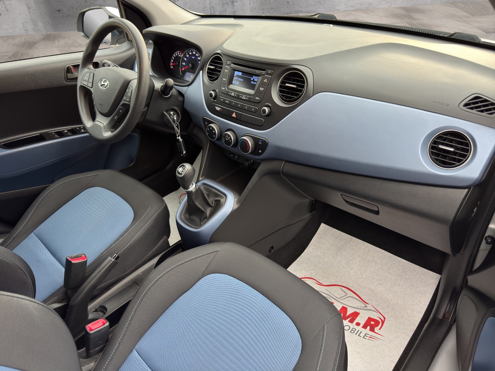 HYUNDAI i10 1.0 Amplia-image-10