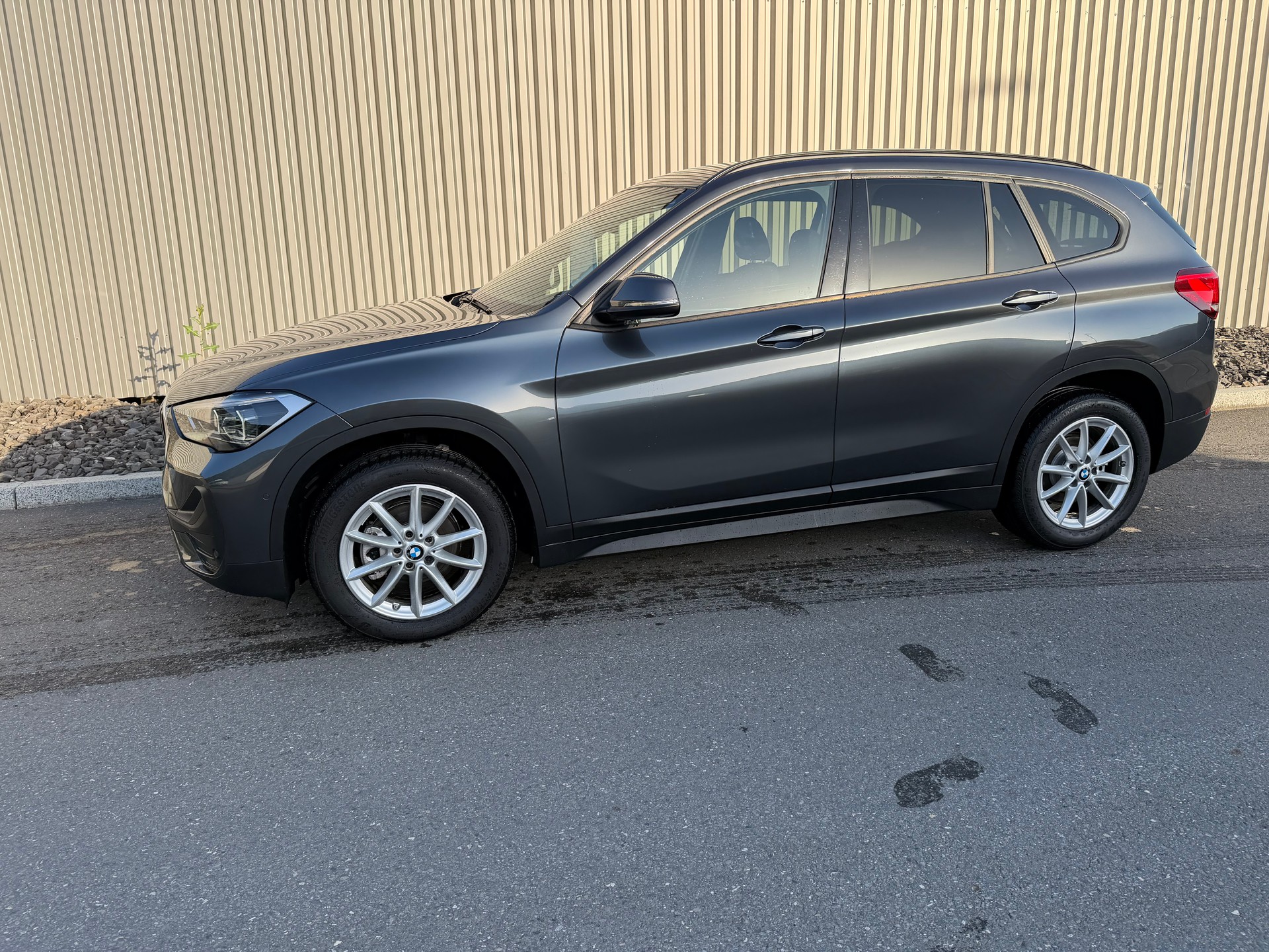 BMW X1 xDrive 18d xLine Steptronic FAIBLE KILOMÉTRAGE—-image-0