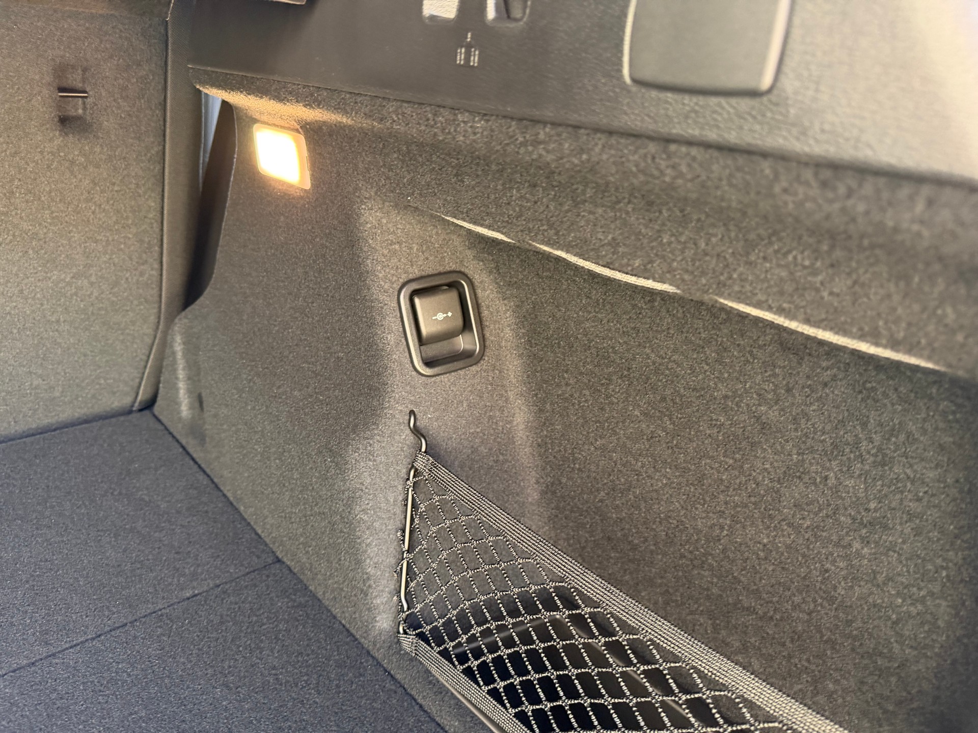 BMW X1 xDrive 18d xLine Steptronic FAIBLE KILOMÉTRAGE—-image-29