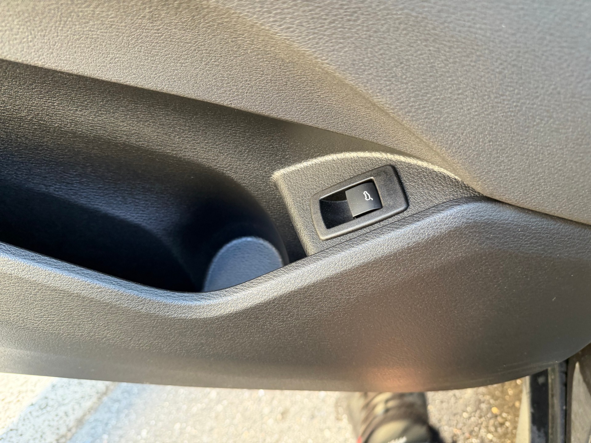 BMW X1 xDrive 18d xLine Steptronic FAIBLE KILOMÉTRAGE—-image-44