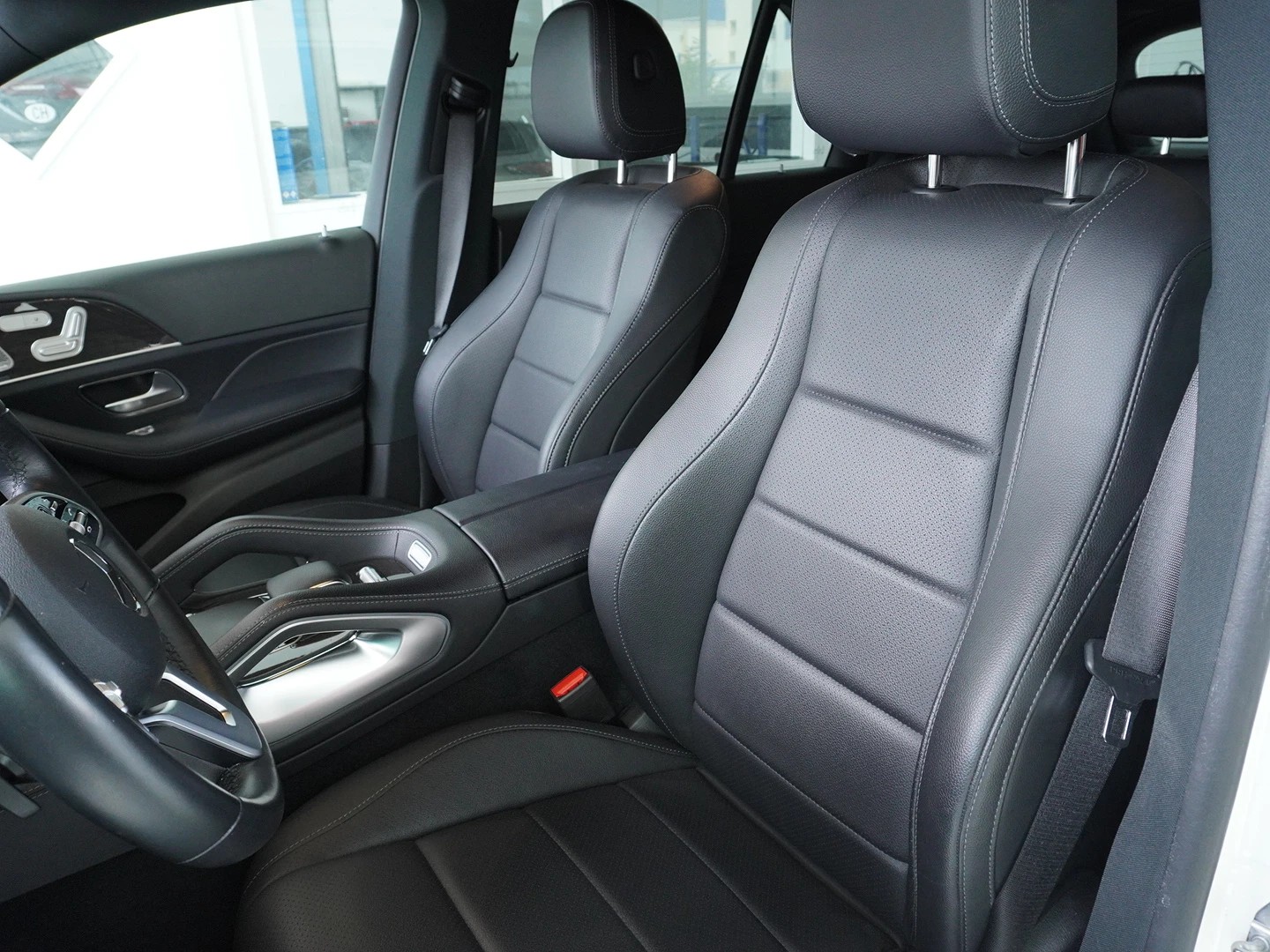 MERCEDES-BENZ GLE 300 d 4Matic 9G-Tronic-image-3