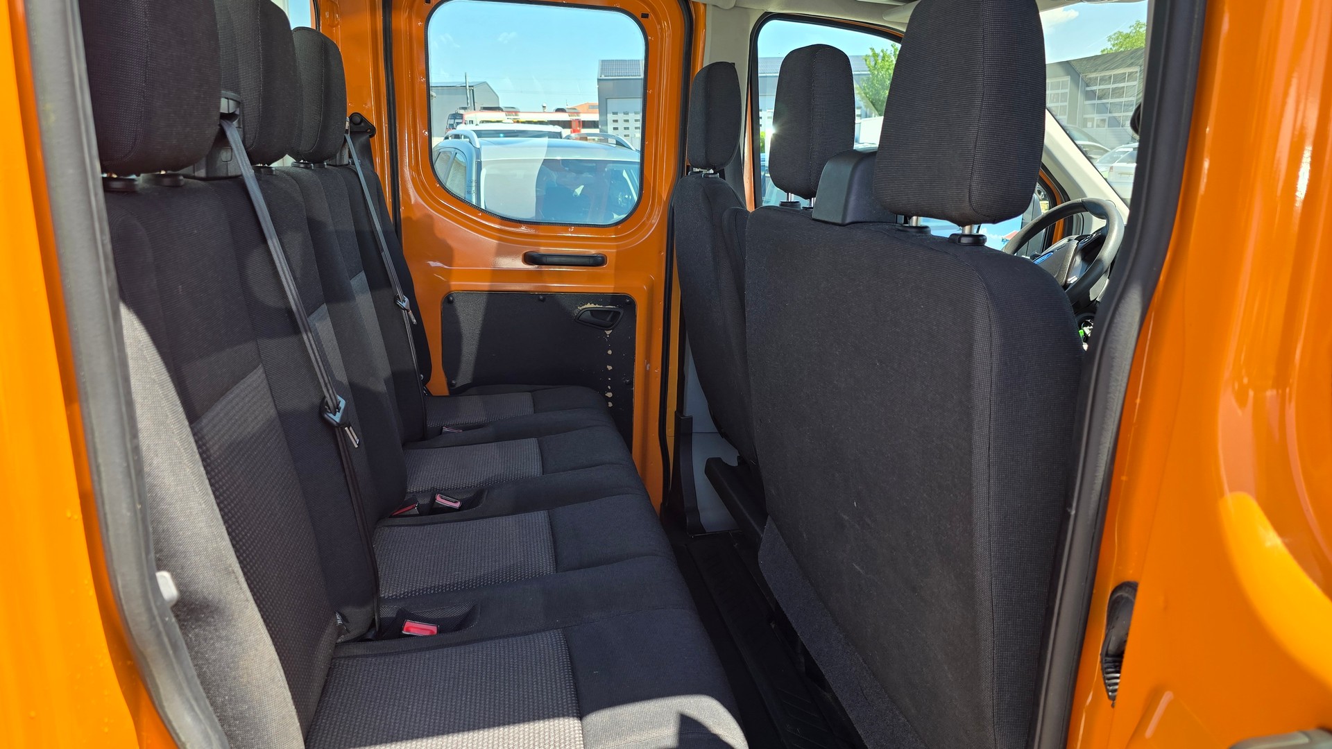 FORD Transit 350 L2 Trend 2.0 TDCi 130 4WD-image-7