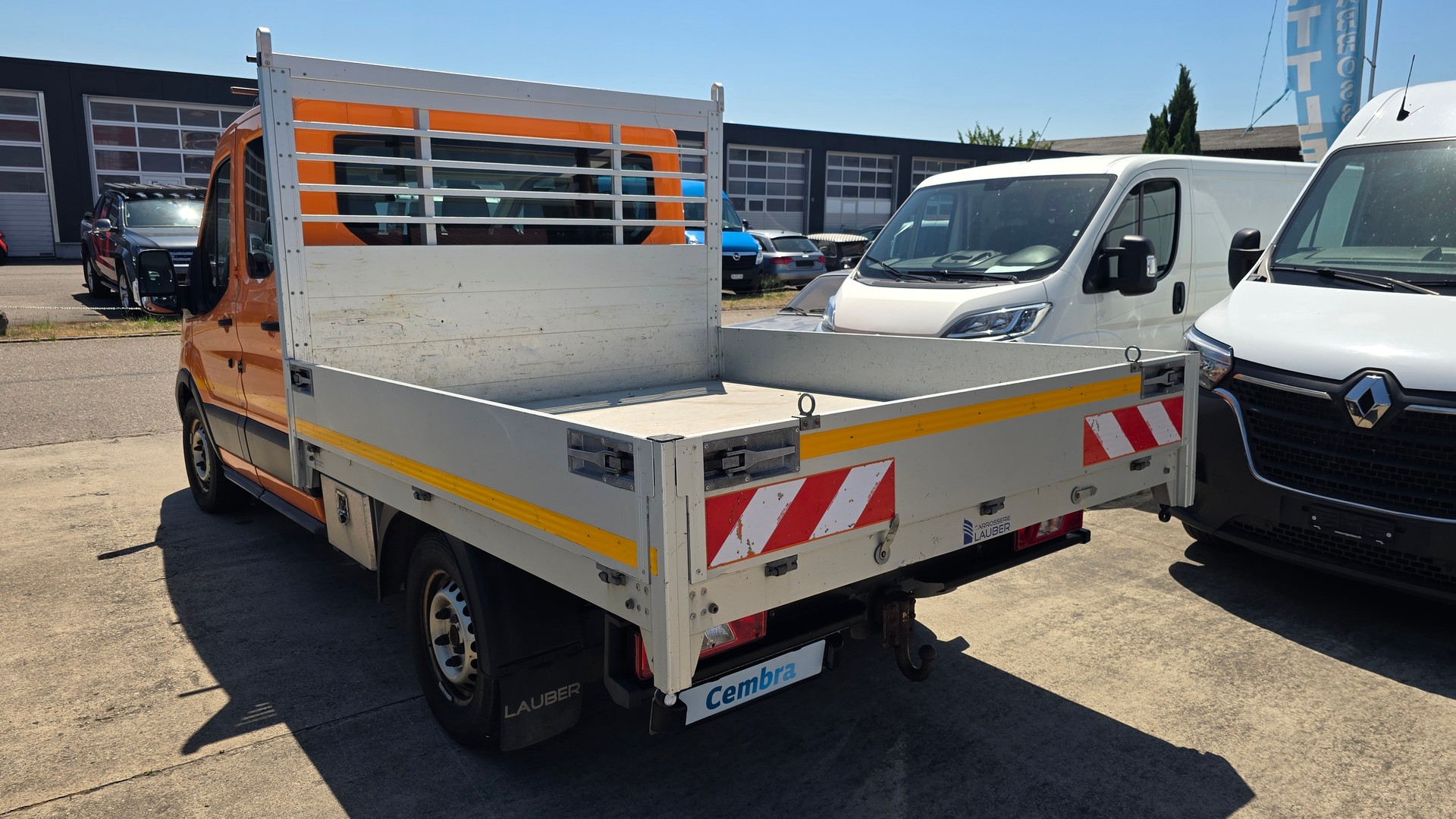 FORD Transit 350 L2 Trend 2.0 TDCi 130 4WD-image-3