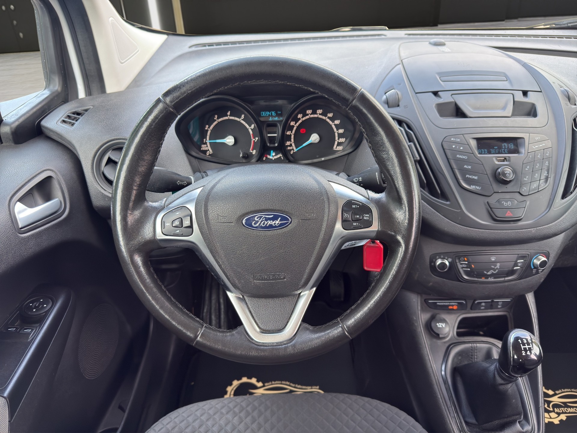 FORD Tourneo Courier 1.0 SCTi Trend-image-11
