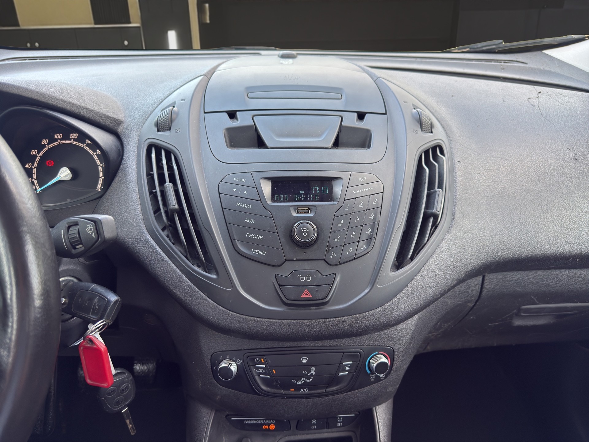 FORD Tourneo Courier 1.0 SCTi Trend-image-14
