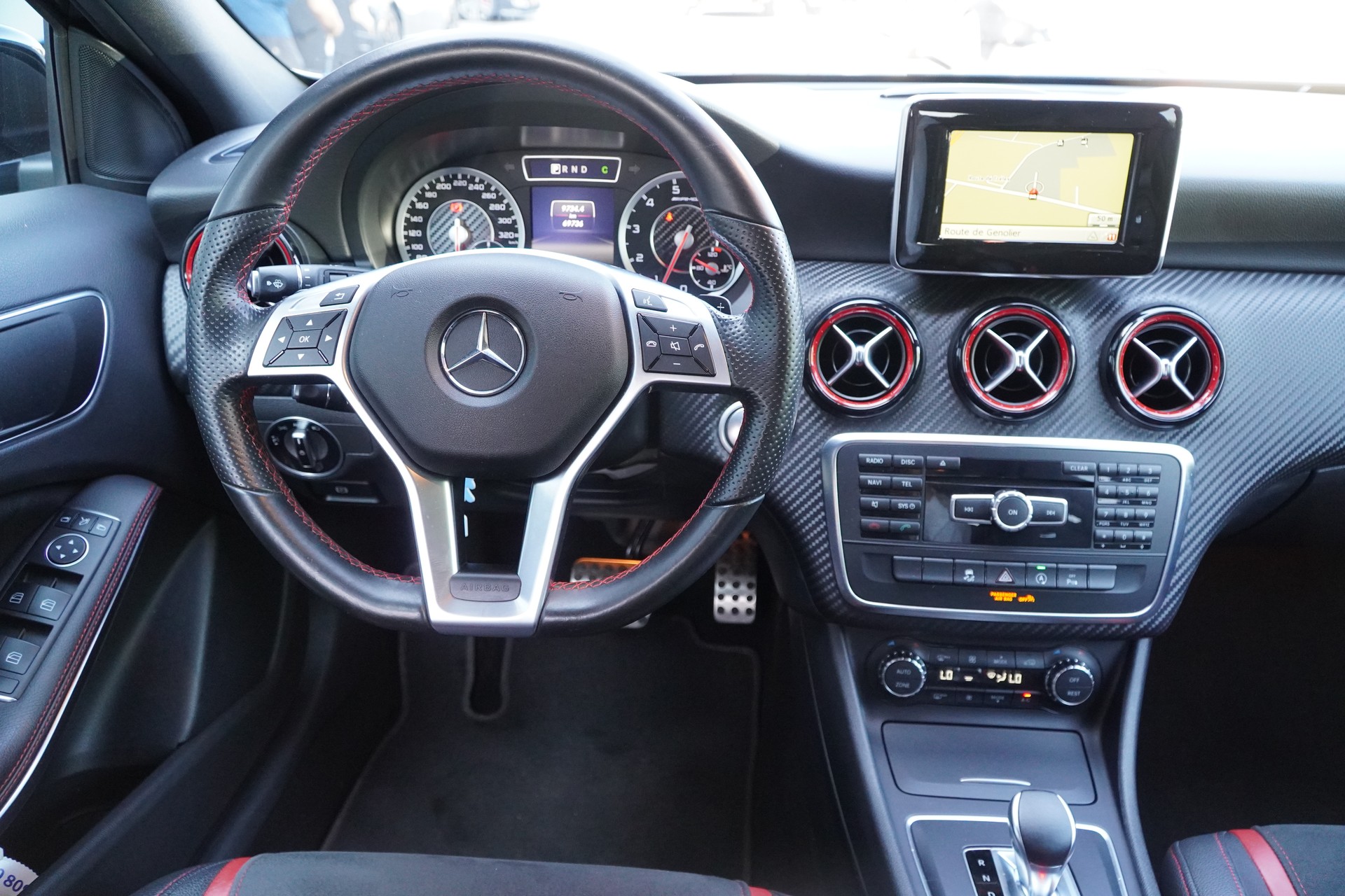 MERCEDES-BENZ A 45 AMG 4Matic Speedshift 7G-DCT-image-12