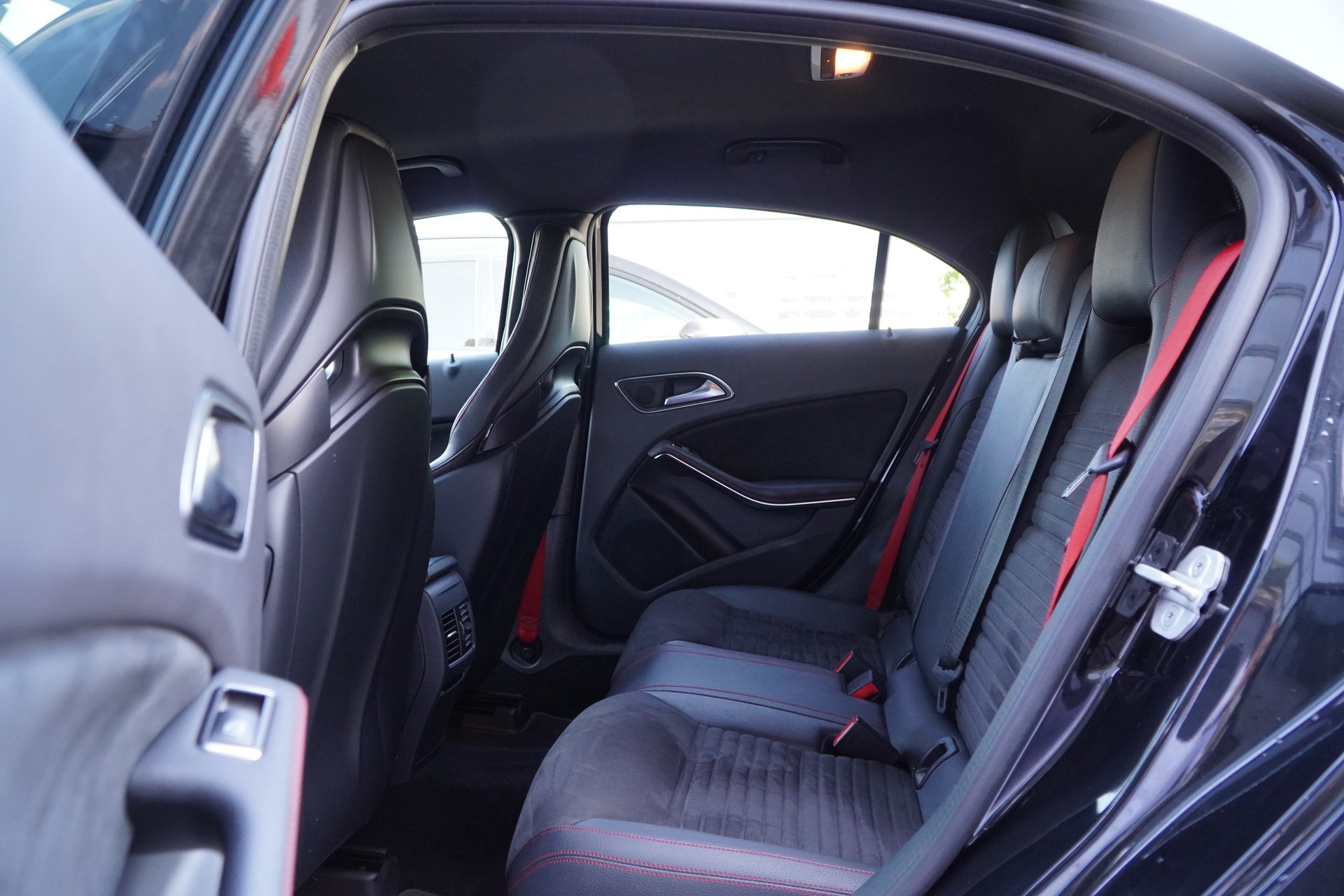 MERCEDES-BENZ A 45 AMG 4Matic Speedshift 7G-DCT-image-10