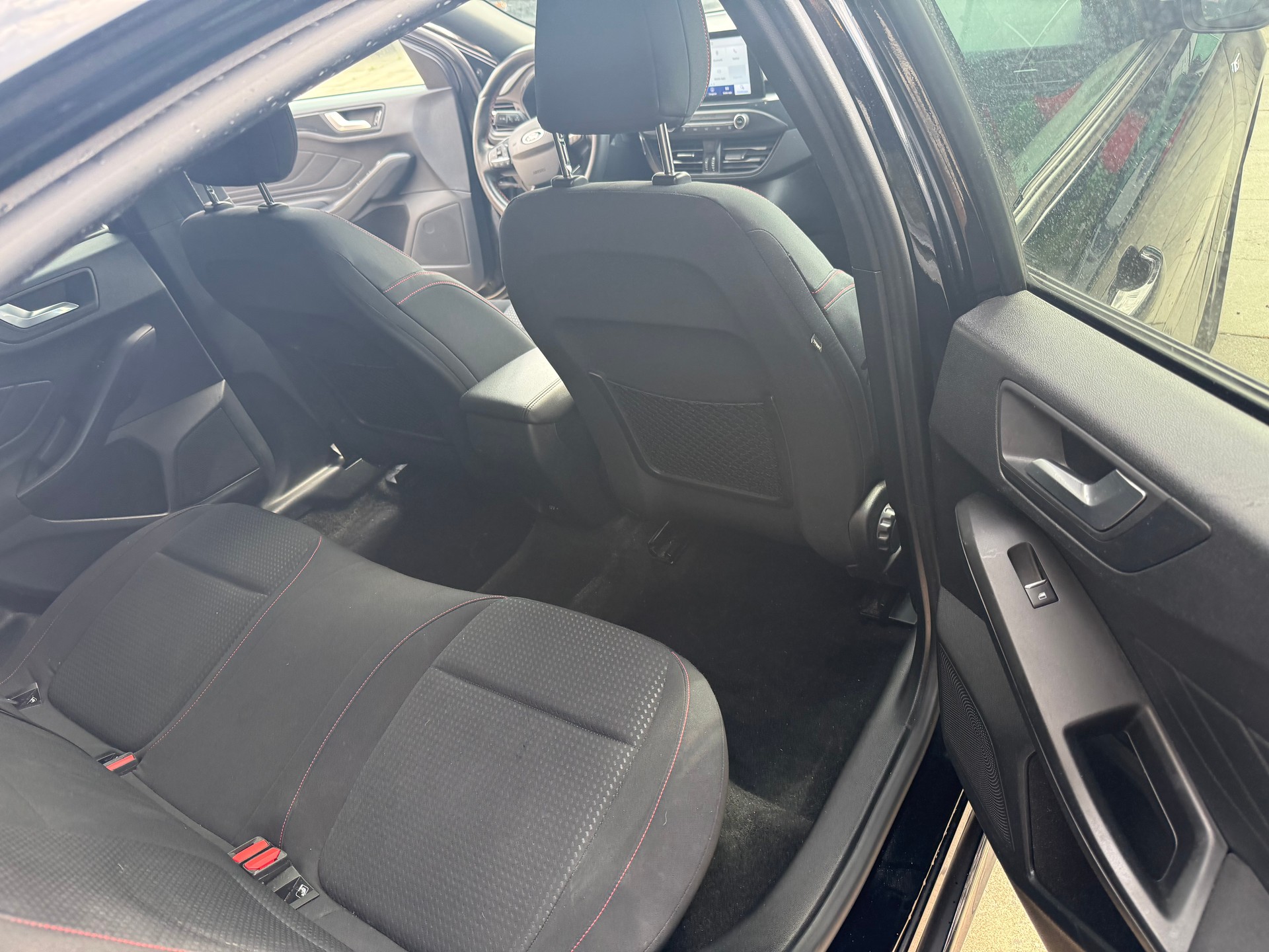 FORD Focus 1.0 SCTi Active-image-8