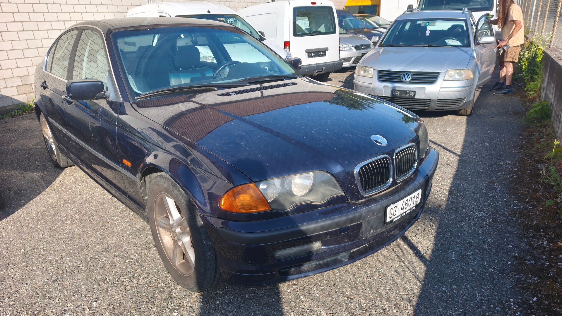 BMW 328i-image-1