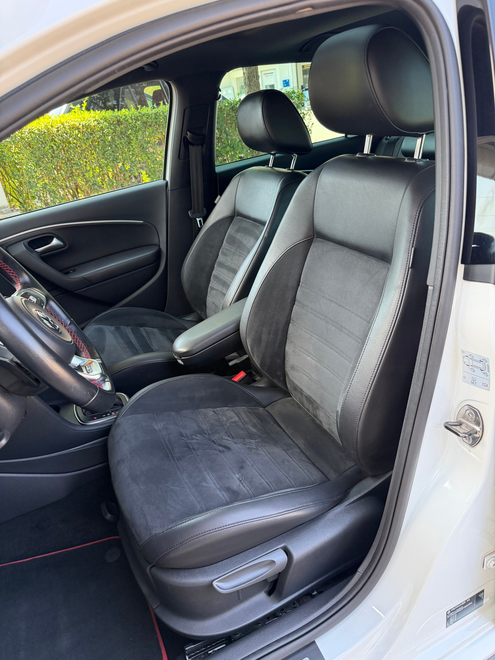 VW Polo 1.8 TSI GTI 230 DSG-image-8