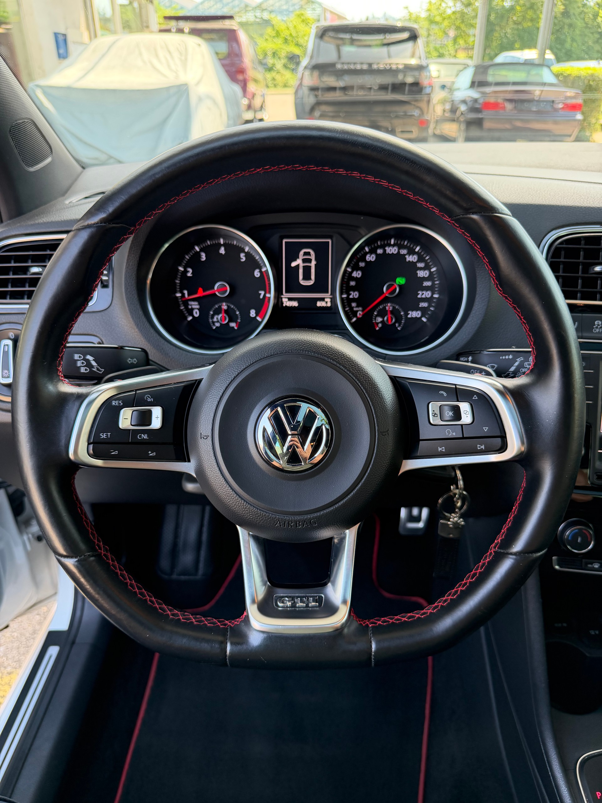 VW Polo 1.8 TSI GTI 230 DSG-image-10