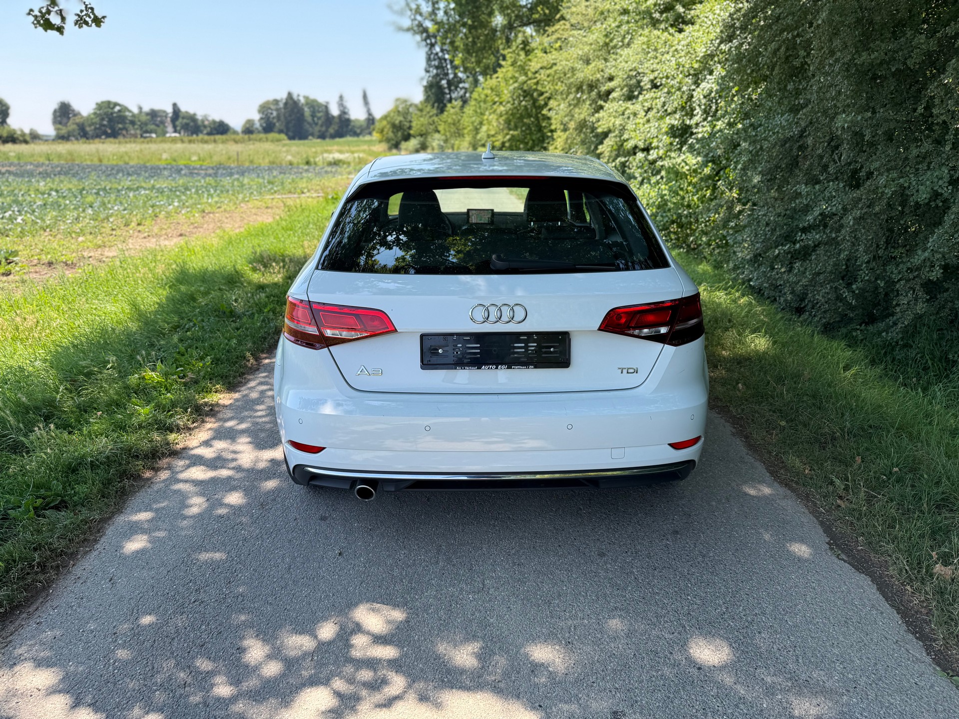 AUDI A3 Sportback 1.6 TDI Design-image-1