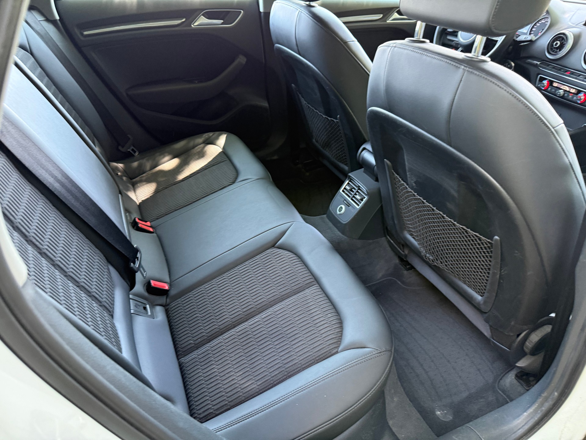 AUDI A3 Sportback 1.6 TDI Design-image-9