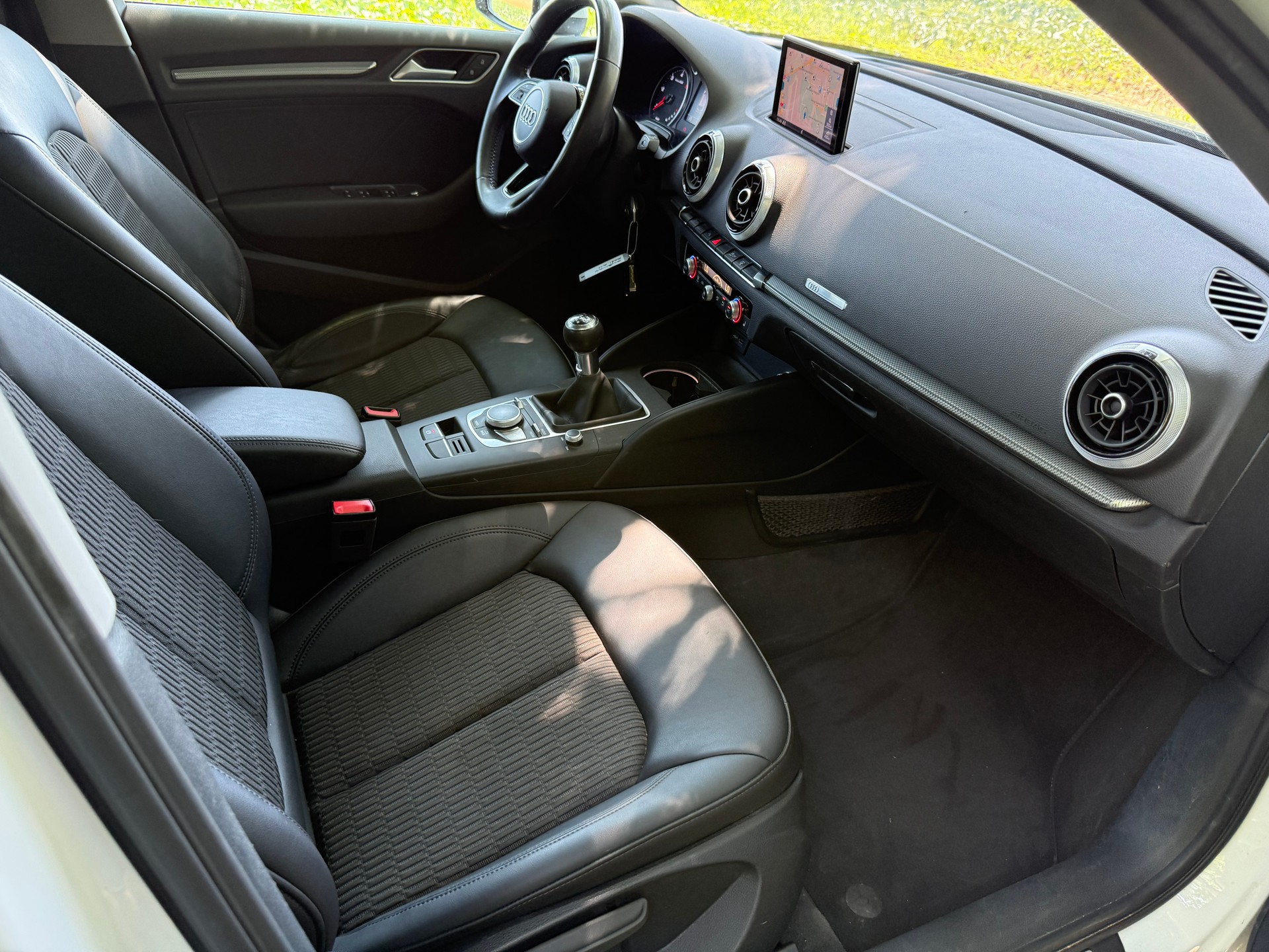 AUDI A3 Sportback 1.6 TDI Design-image-10