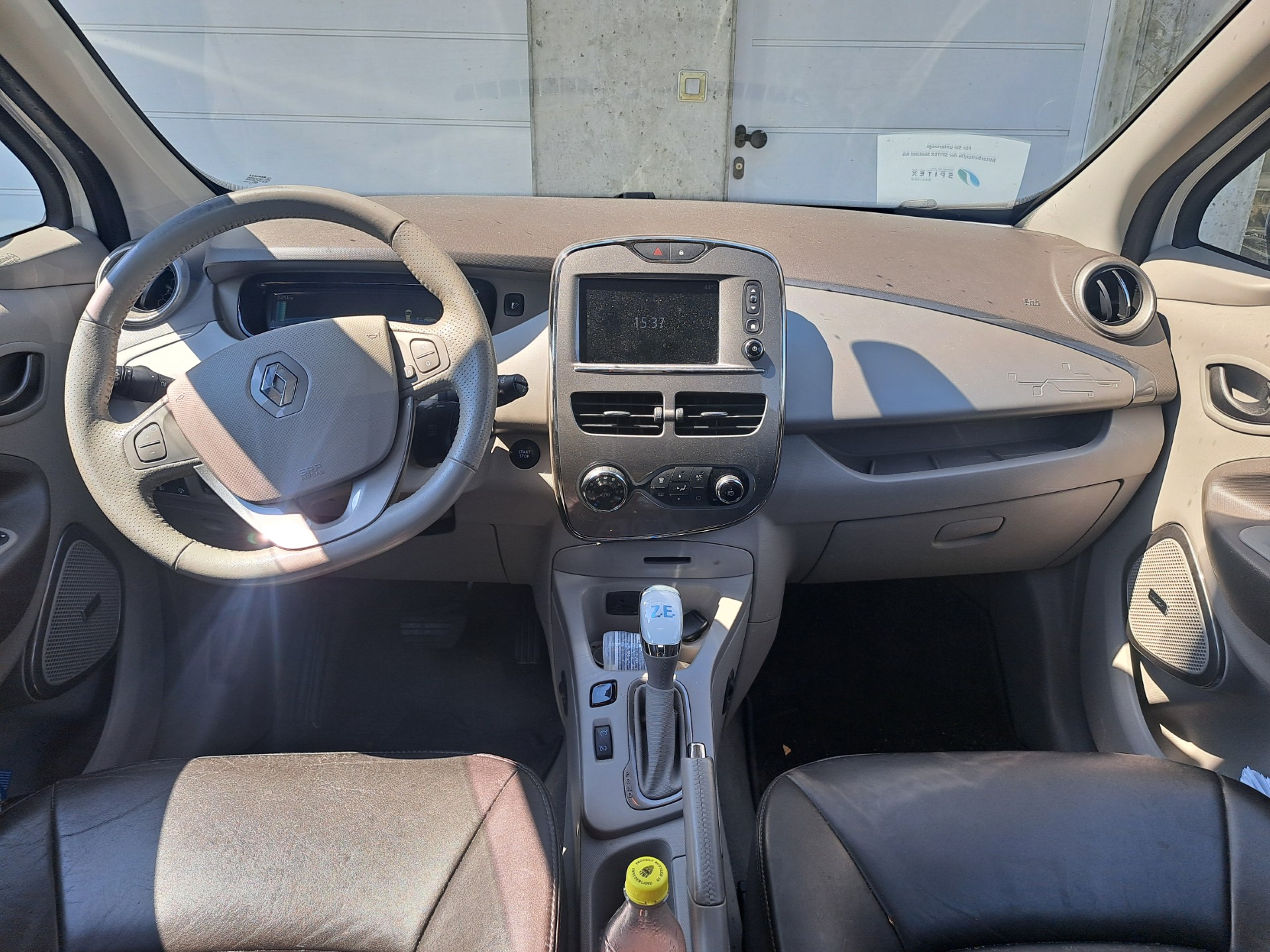 RENAULT R240 Swiss Edition-image-3