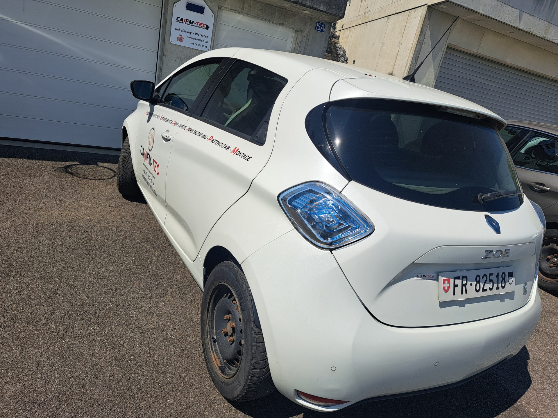 RENAULT R240 Swiss Edition-image-2