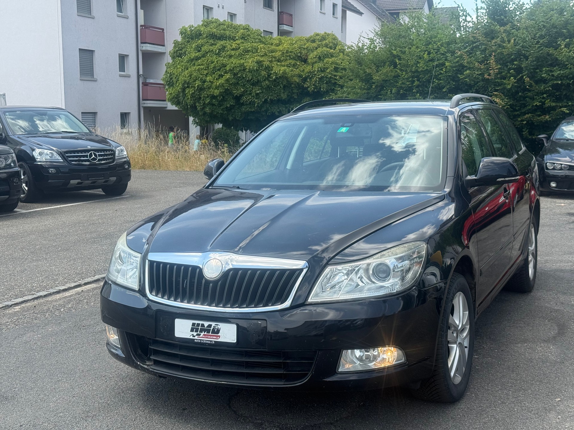 SKODA Octavia Combi 1.6 TDI Adventure 4x4-image-0