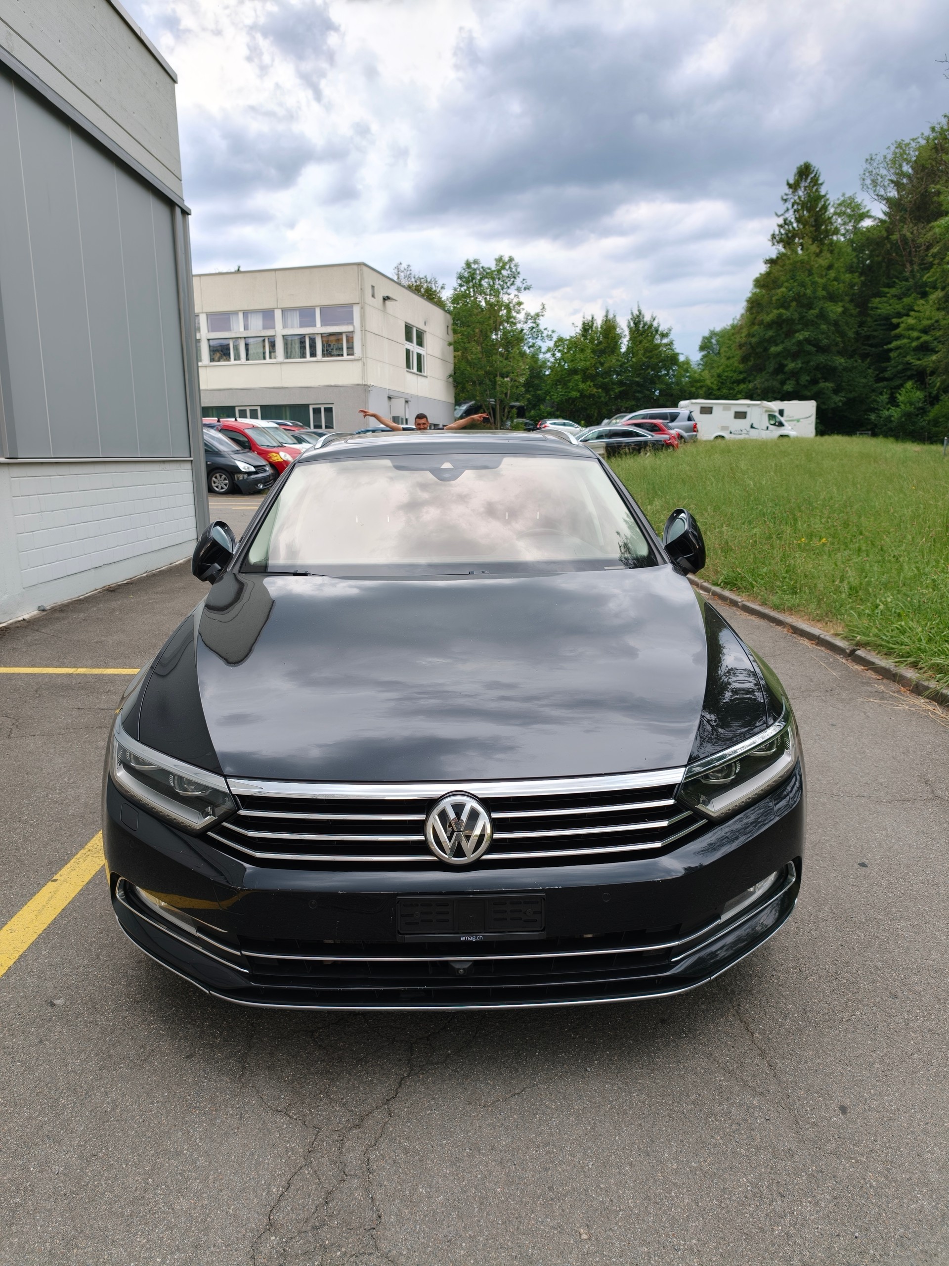 VW Passat Variant 2.0 TDI BMT Highline DSG 4Motion-image-1