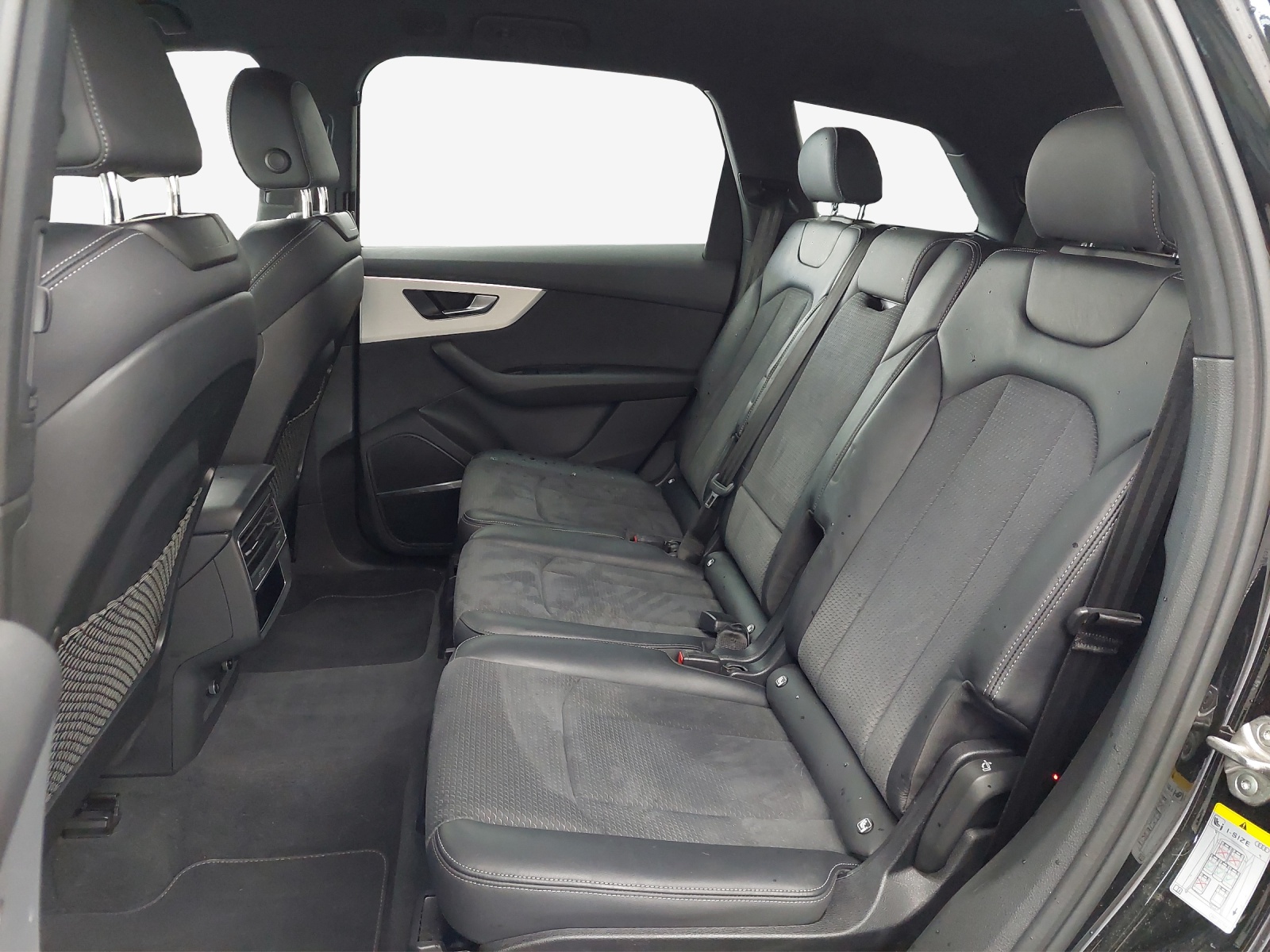 AUDI Q7 45 TDI quattro tiptronic-image-10